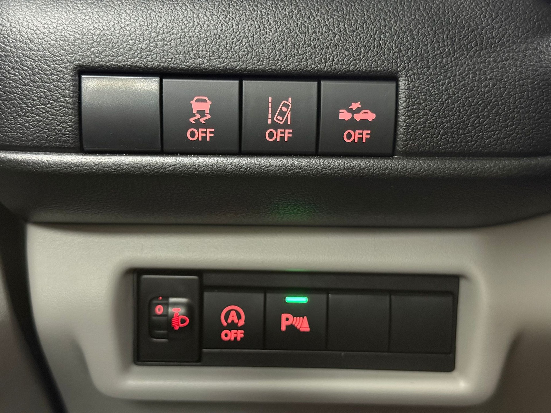 SUZUKI Swift 1.2 Tradizio Top Hybrid CVT-image-24