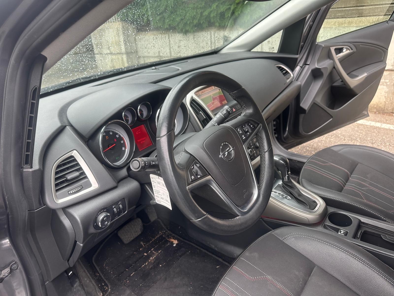 OPEL Astra SportsTourer 1.4i 16V Turbo Sport Automatic-image-9