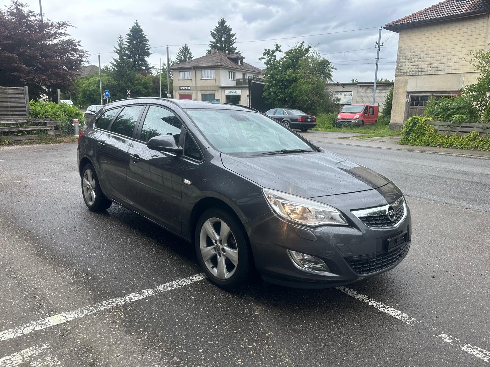 OPEL Astra SportsTourer 1.4i 16V Turbo Sport Automatic-image-0