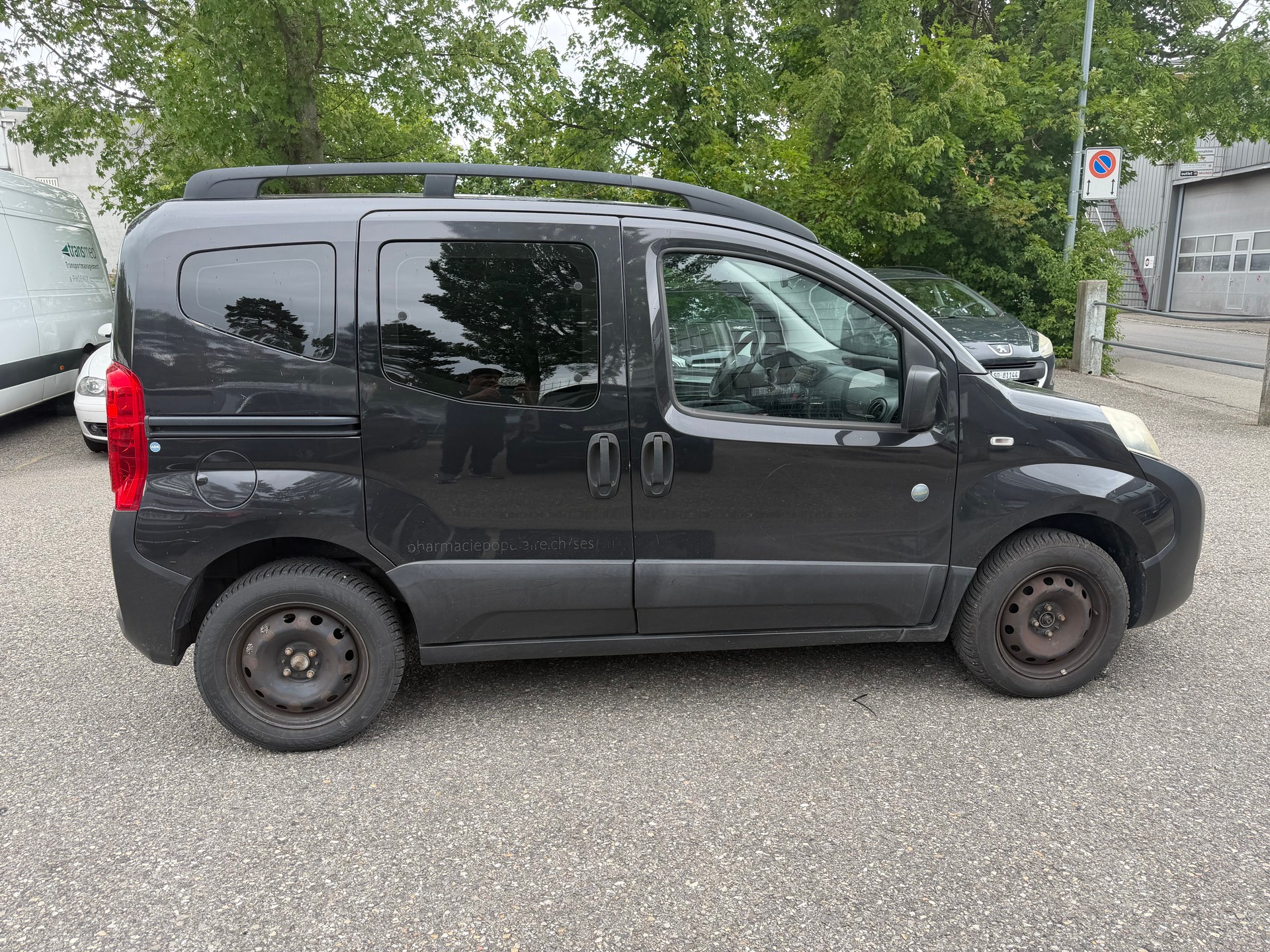 PEUGEOT Bipper Tepee 1.4 Outdoor ** Klimaanlage ** PDC H ** 04x Airbag ** Frisch Ab MFK-image-8
