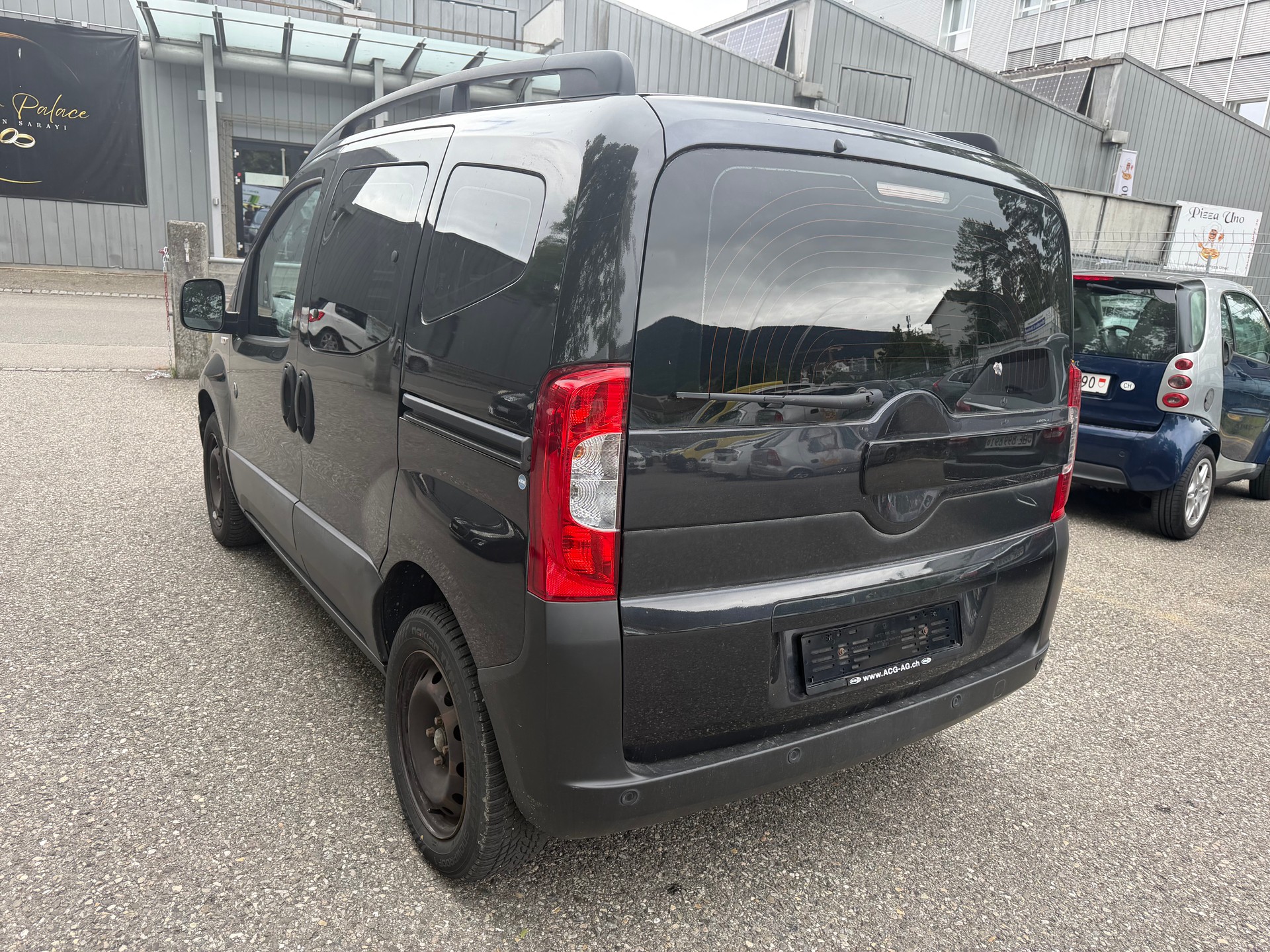 PEUGEOT Bipper Tepee 1.4 Outdoor ** Klimaanlage ** PDC H ** 04x Airbag ** Frisch Ab MFK-image-9