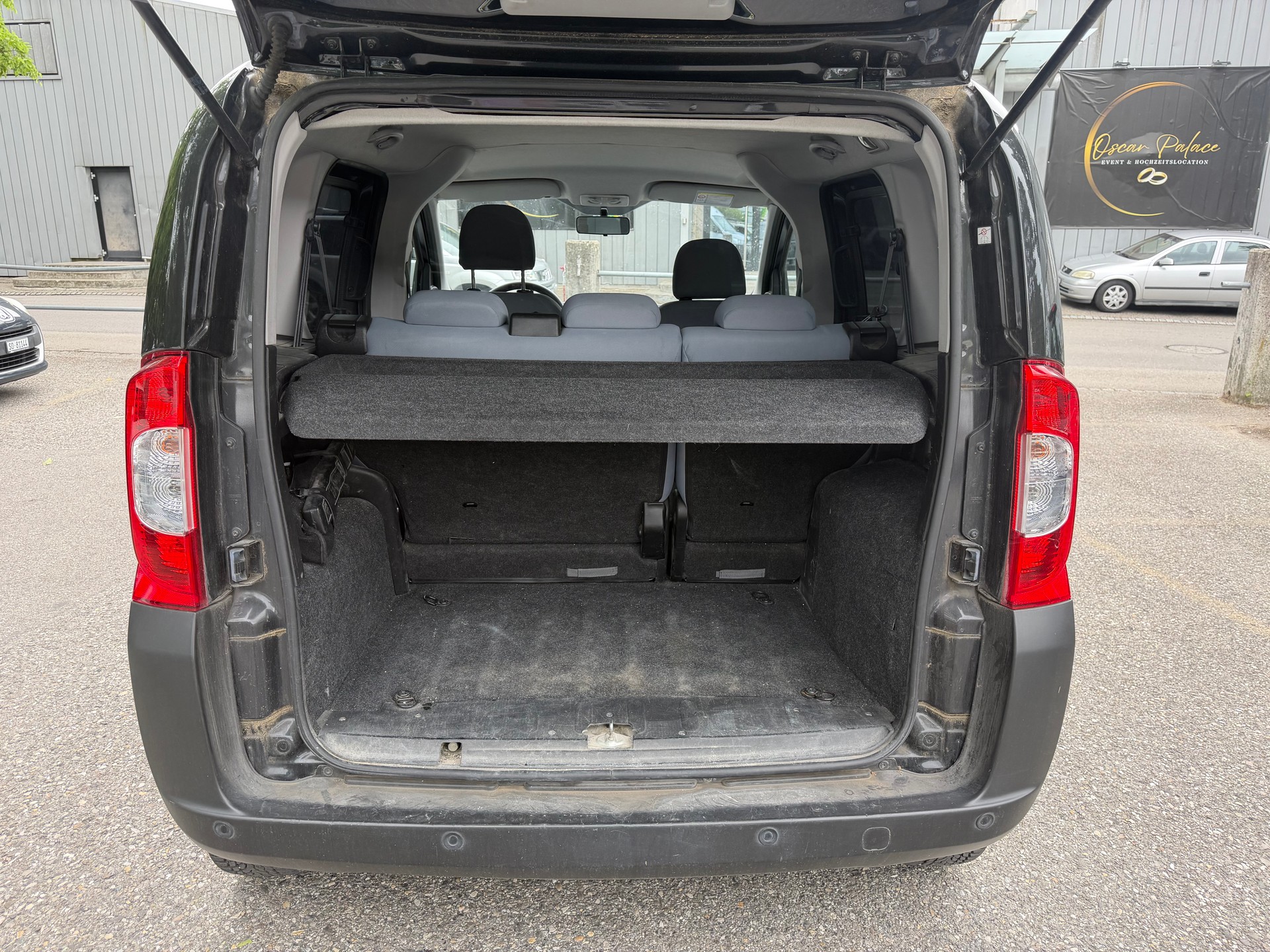PEUGEOT Bipper Tepee 1.4 Outdoor ** Klimaanlage ** PDC H ** 04x Airbag ** Frisch Ab MFK-image-11
