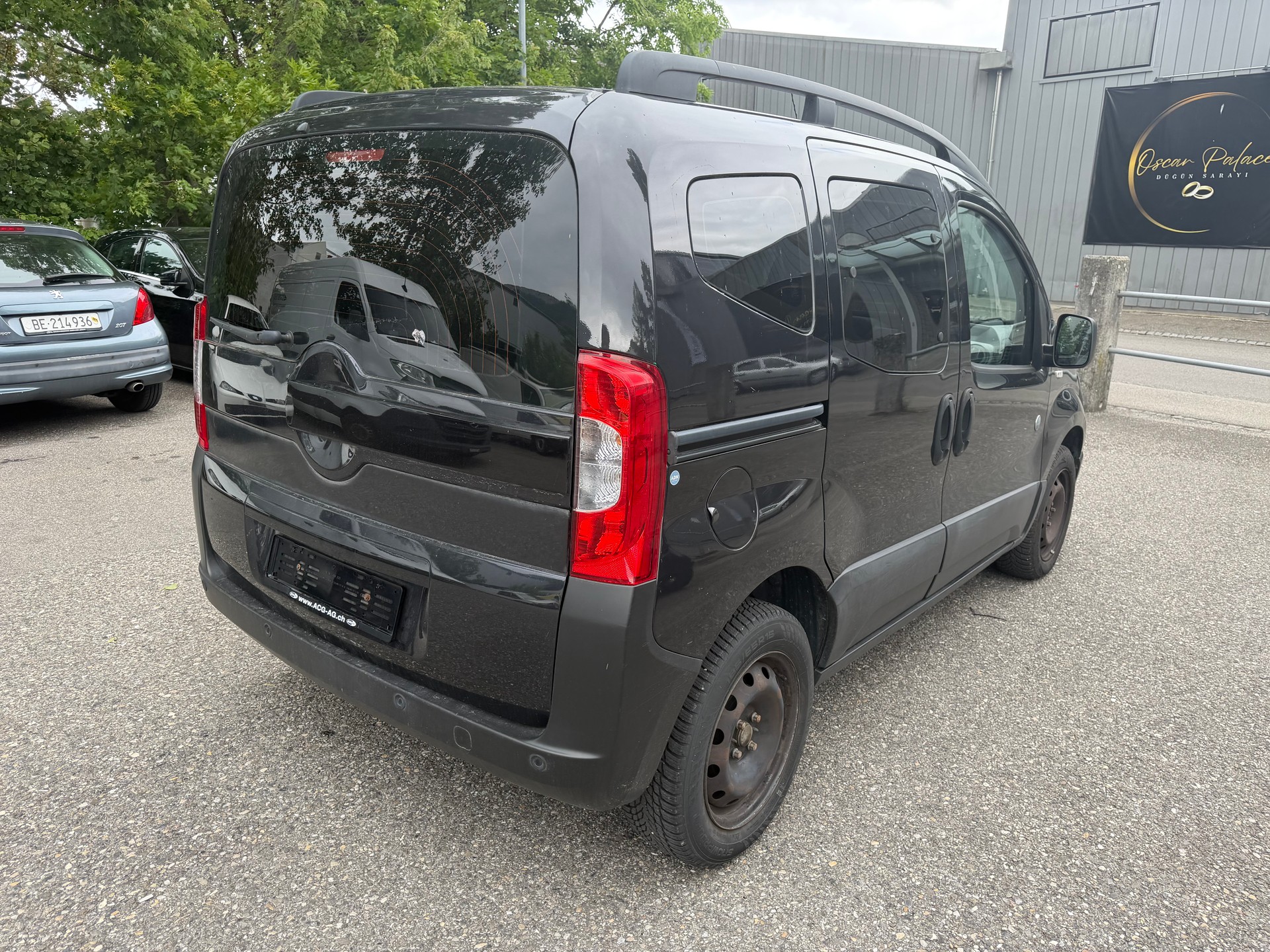 PEUGEOT Bipper Tepee 1.4 Outdoor ** Klimaanlage ** PDC H ** 04x Airbag ** Frisch Ab MFK-image-4