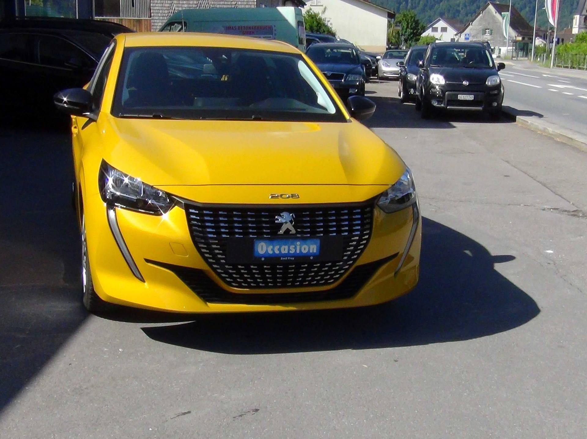 PEUGEOT 208 1.2 PureTech Like-image-1