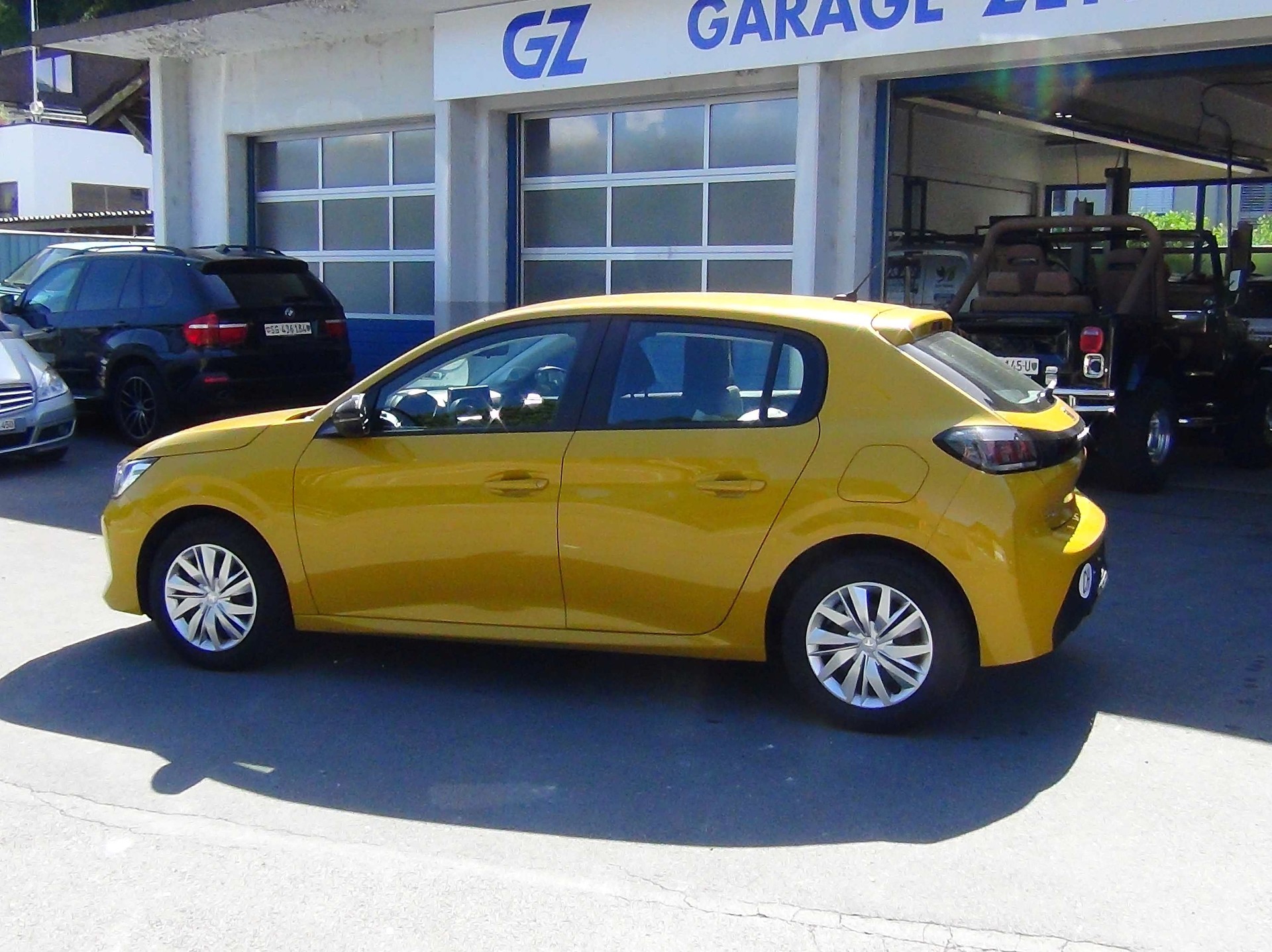 PEUGEOT 208 1.2 PureTech Like-image-5