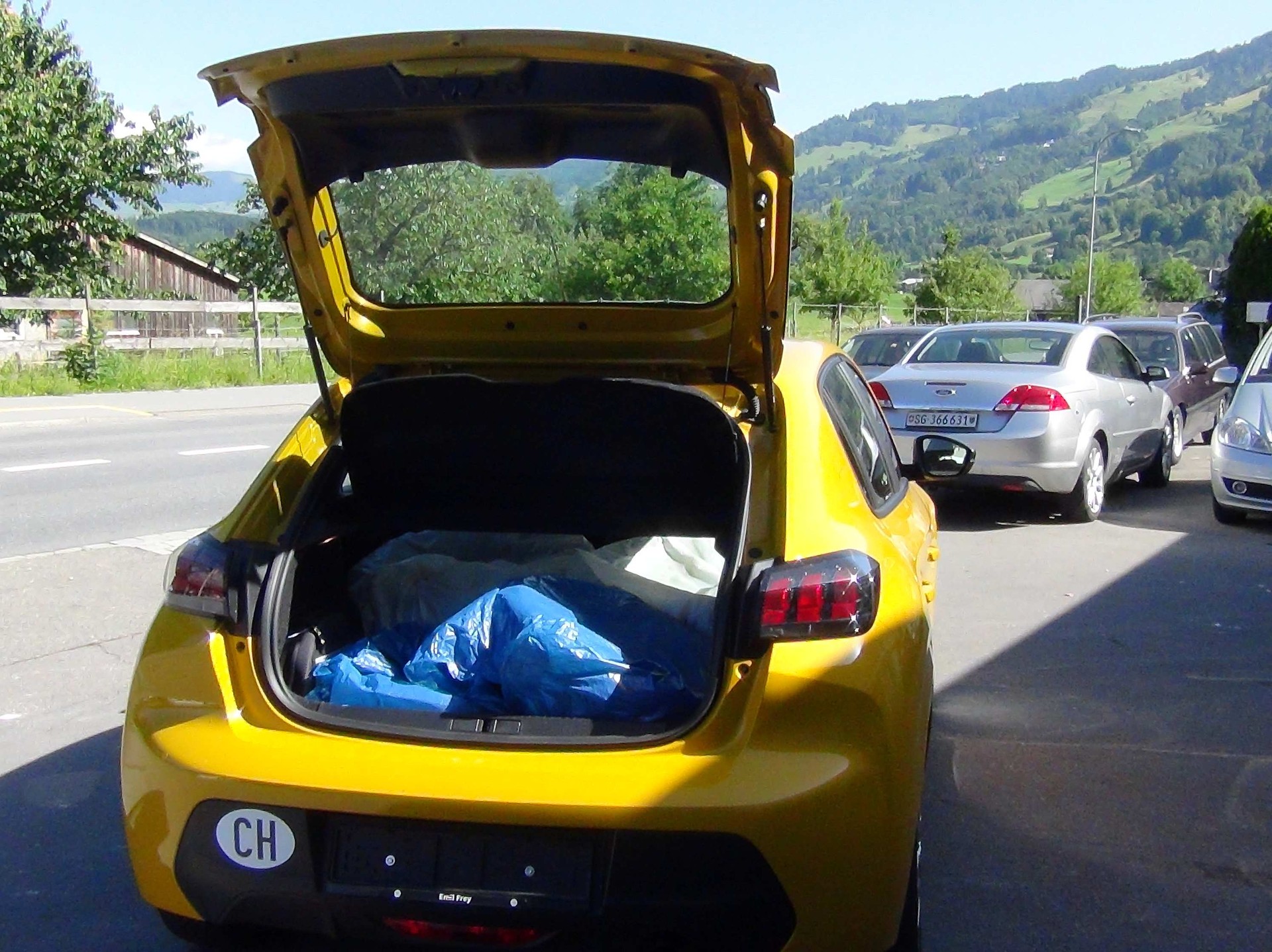 PEUGEOT 208 1.2 PureTech Like-image-9