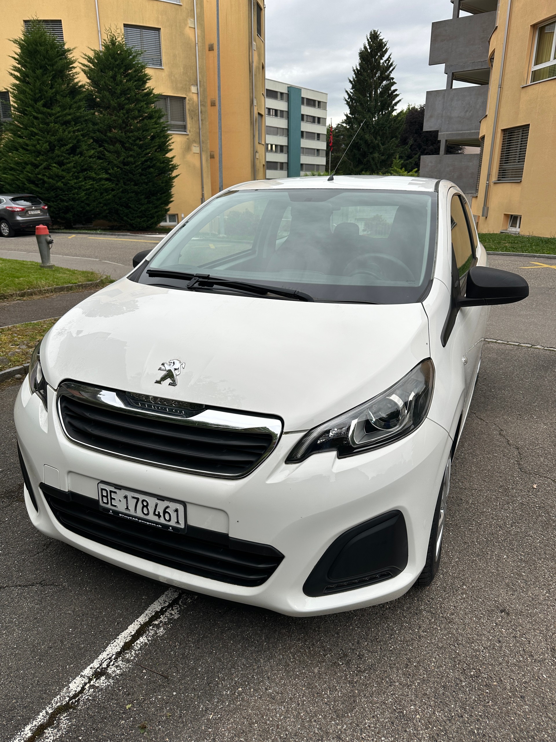 PEUGEOT 1.0 VTi Like S/S-image-0