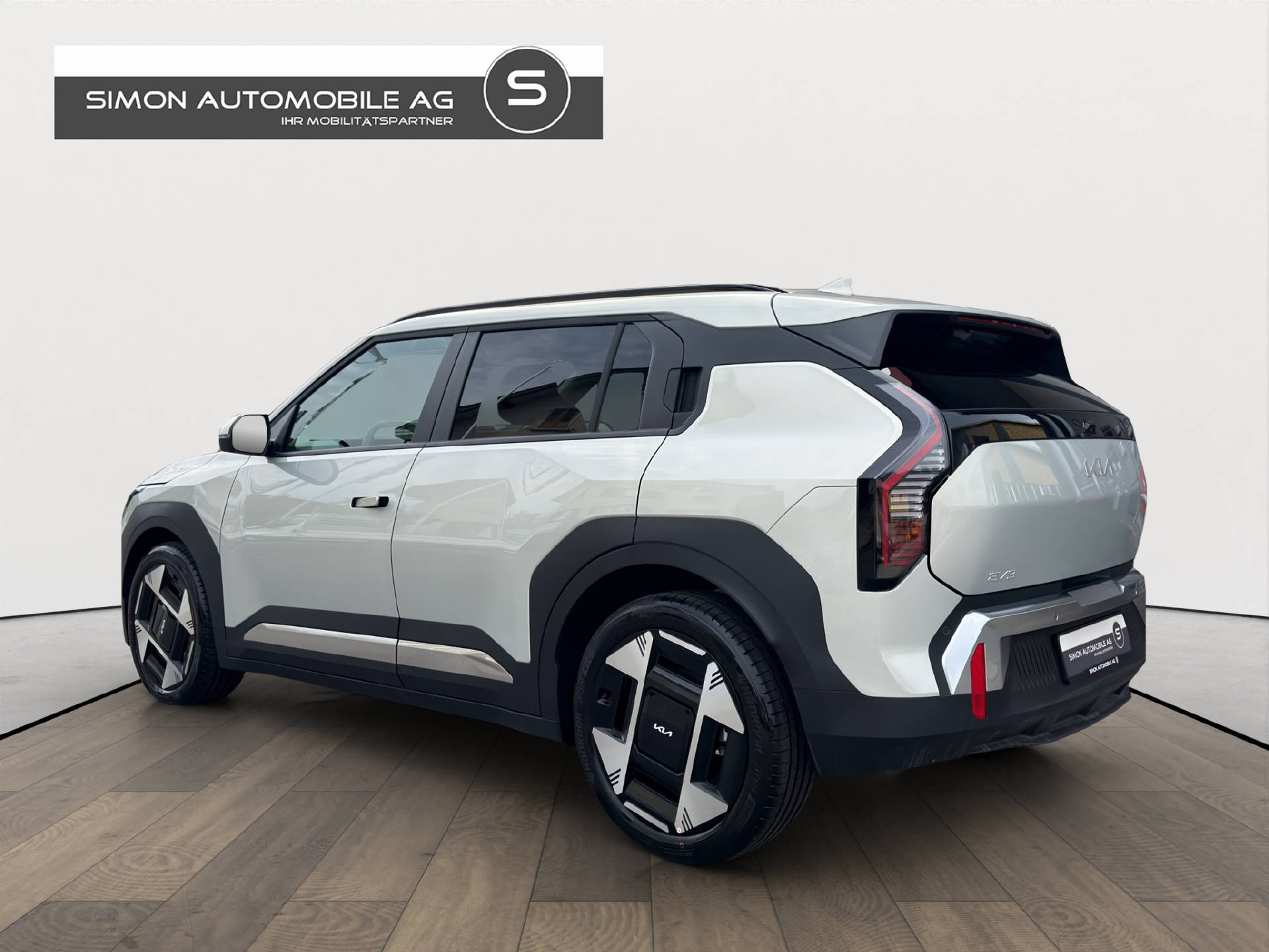 KIA EV3 81 kWh Earth-image-3