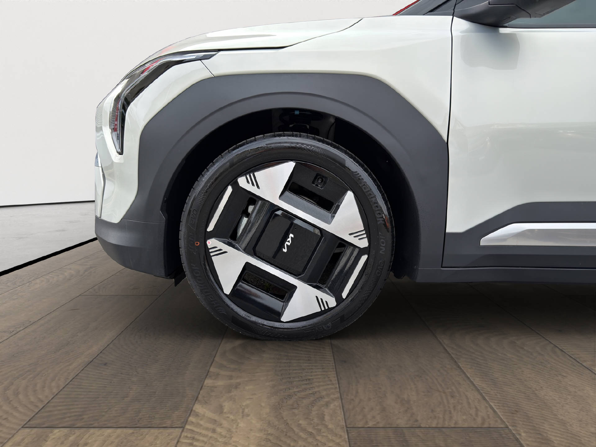 KIA EV3 81 kWh Earth-image-9