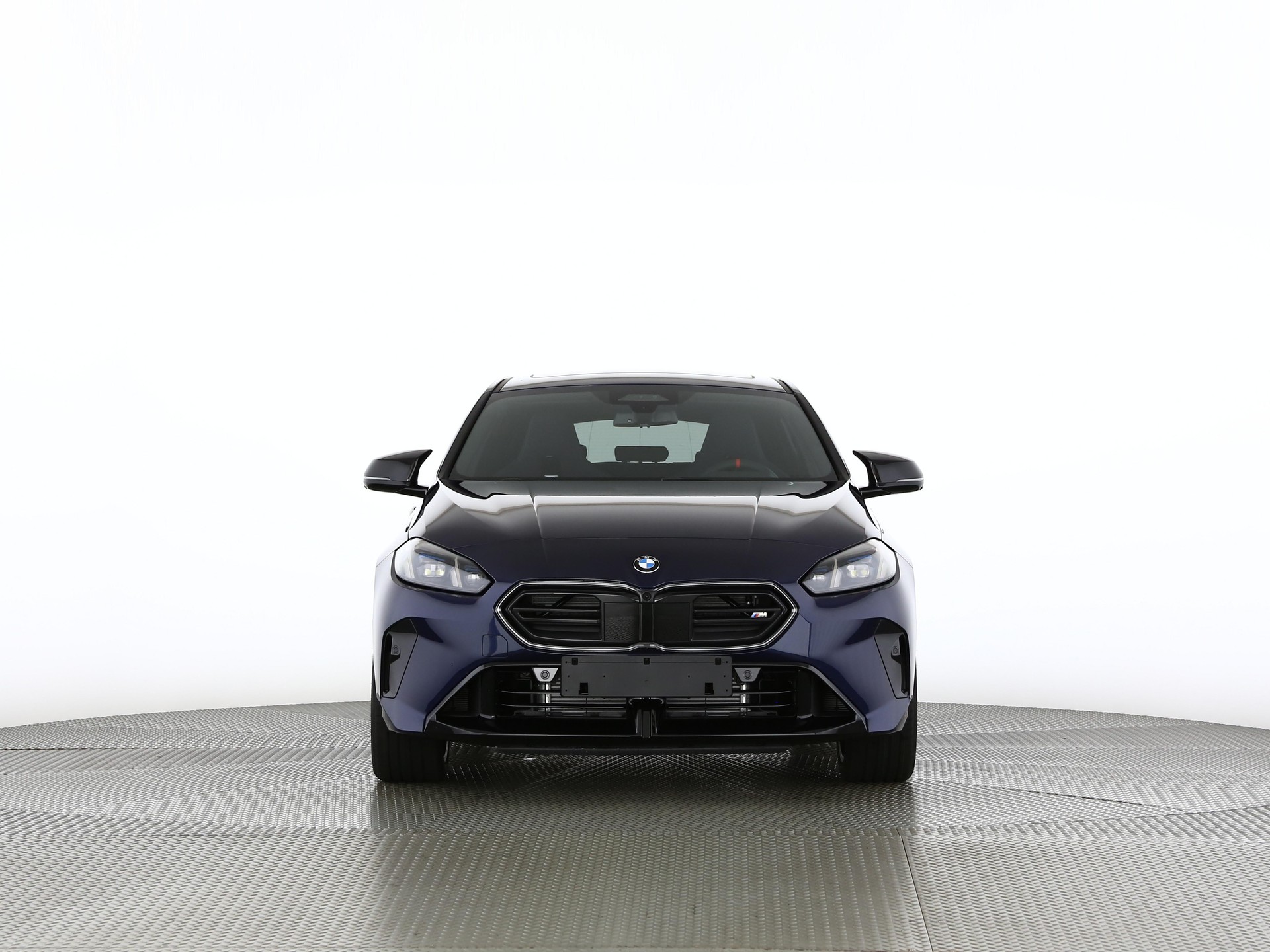 BMW M135i xDrive-image-4
