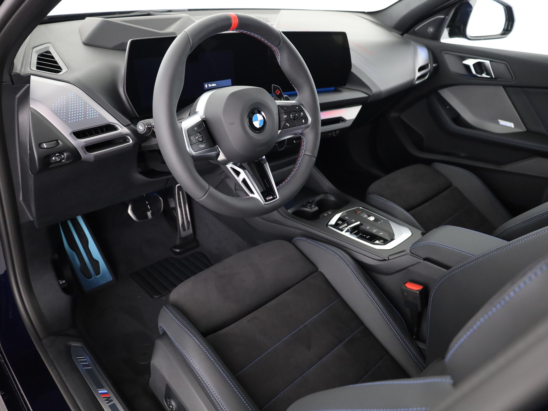 BMW M135i xDrive-image-8