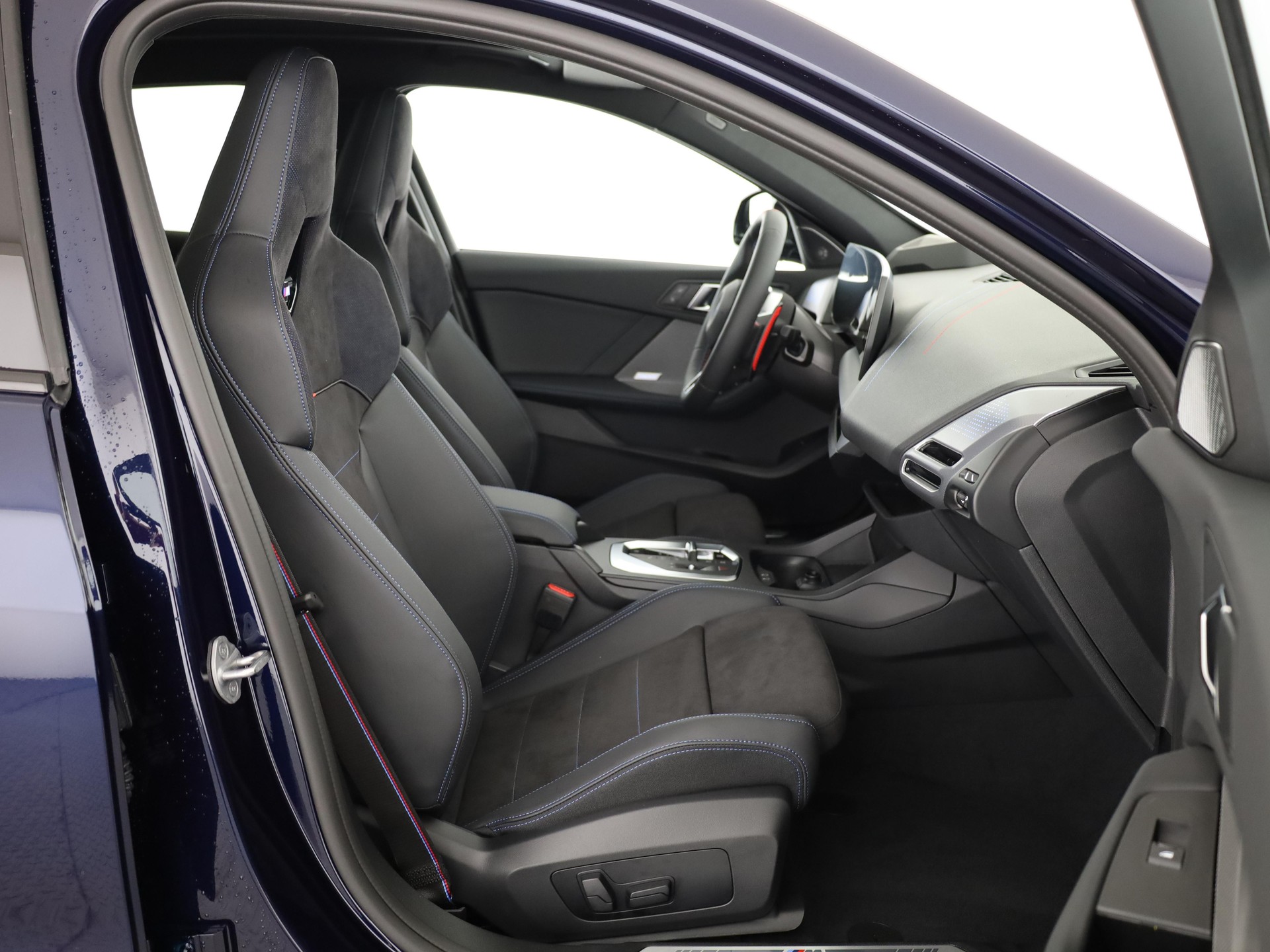 BMW M135i xDrive-image-15