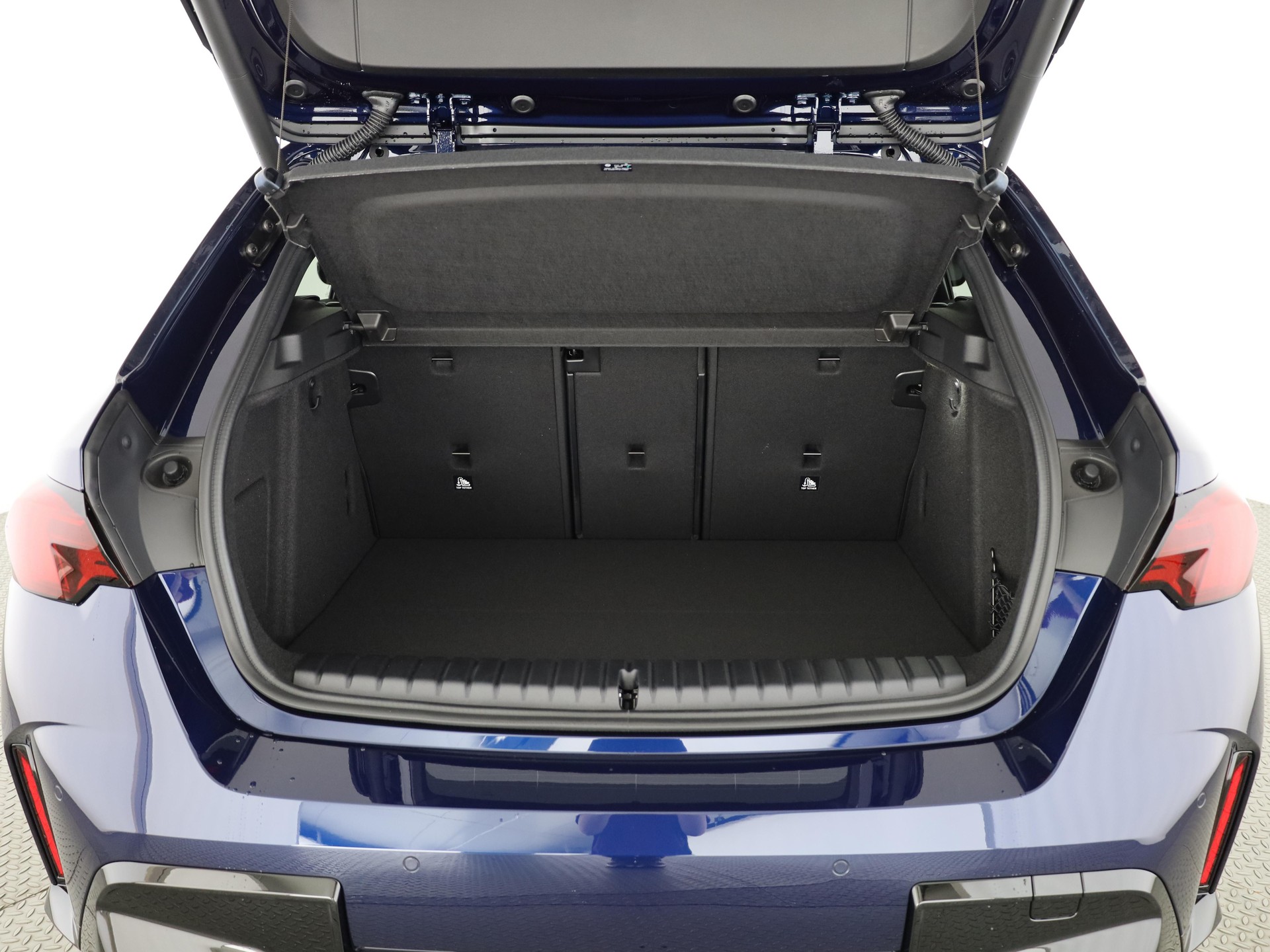 BMW M135i xDrive-image-6