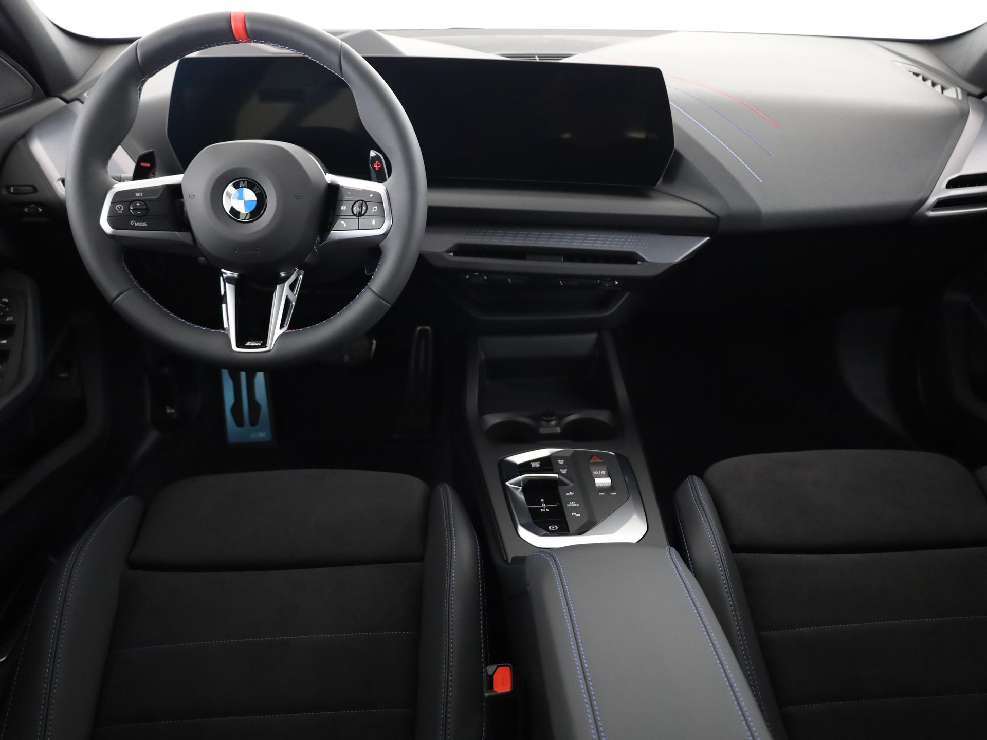 BMW M135i xDrive-image-16