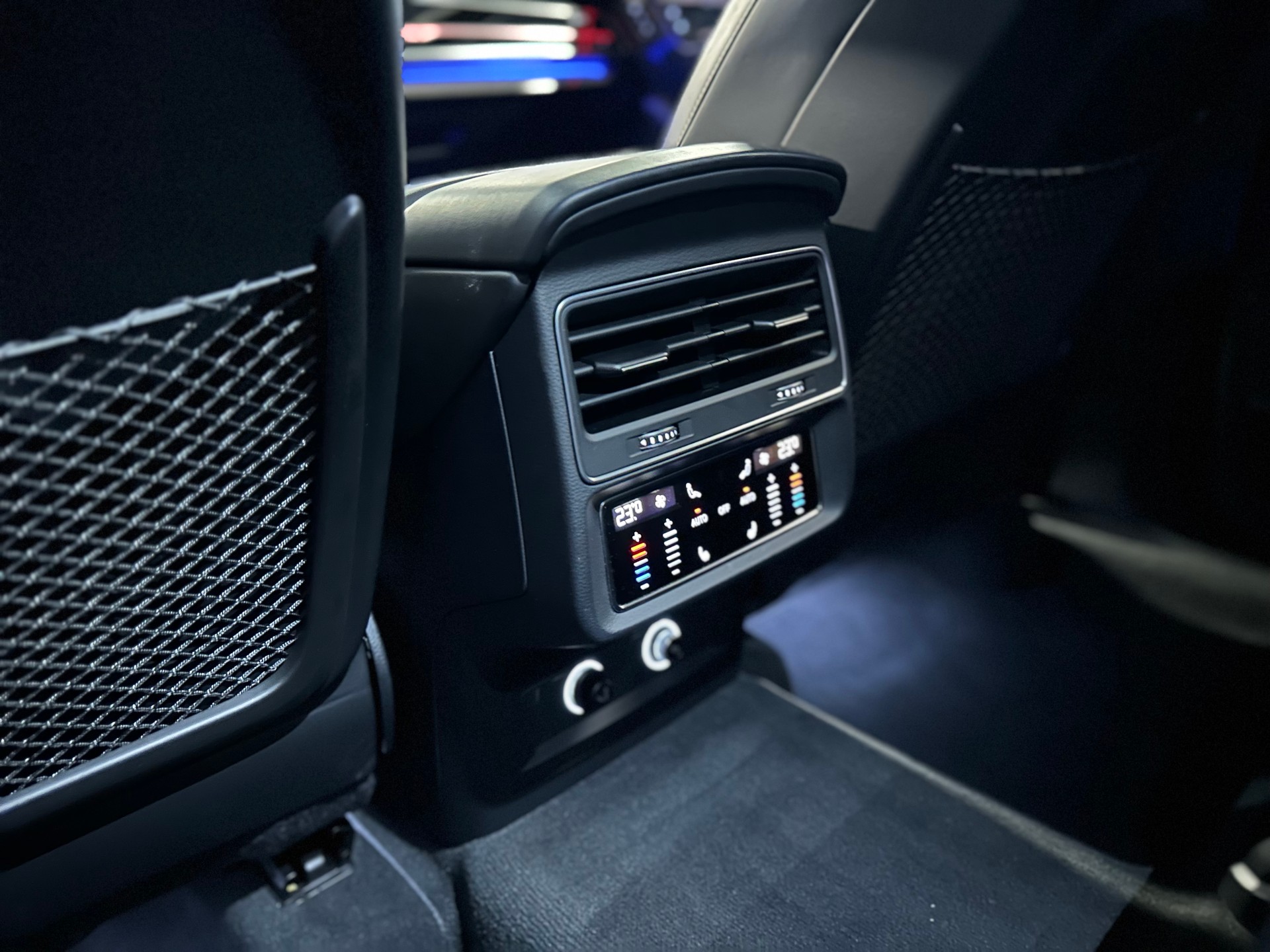 AUDI SQ7 4.0 TDI quattro tiptronic-image-20