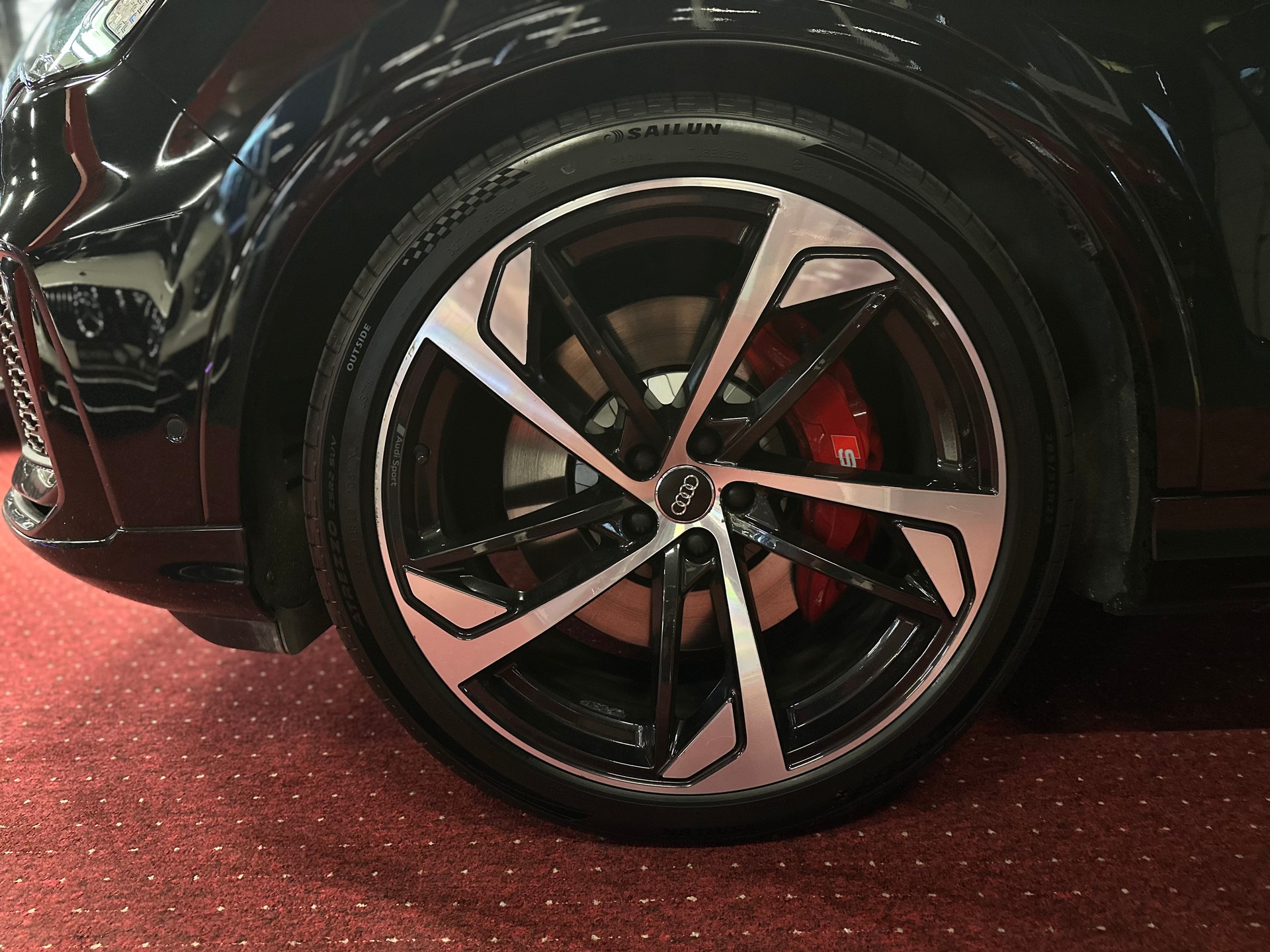 AUDI SQ7 4.0 TDI quattro tiptronic-image-7