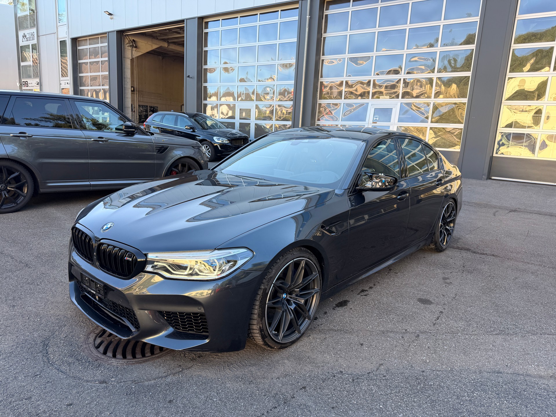 BMW M5 xDrive Competition Drivelogic-showroom-element-1