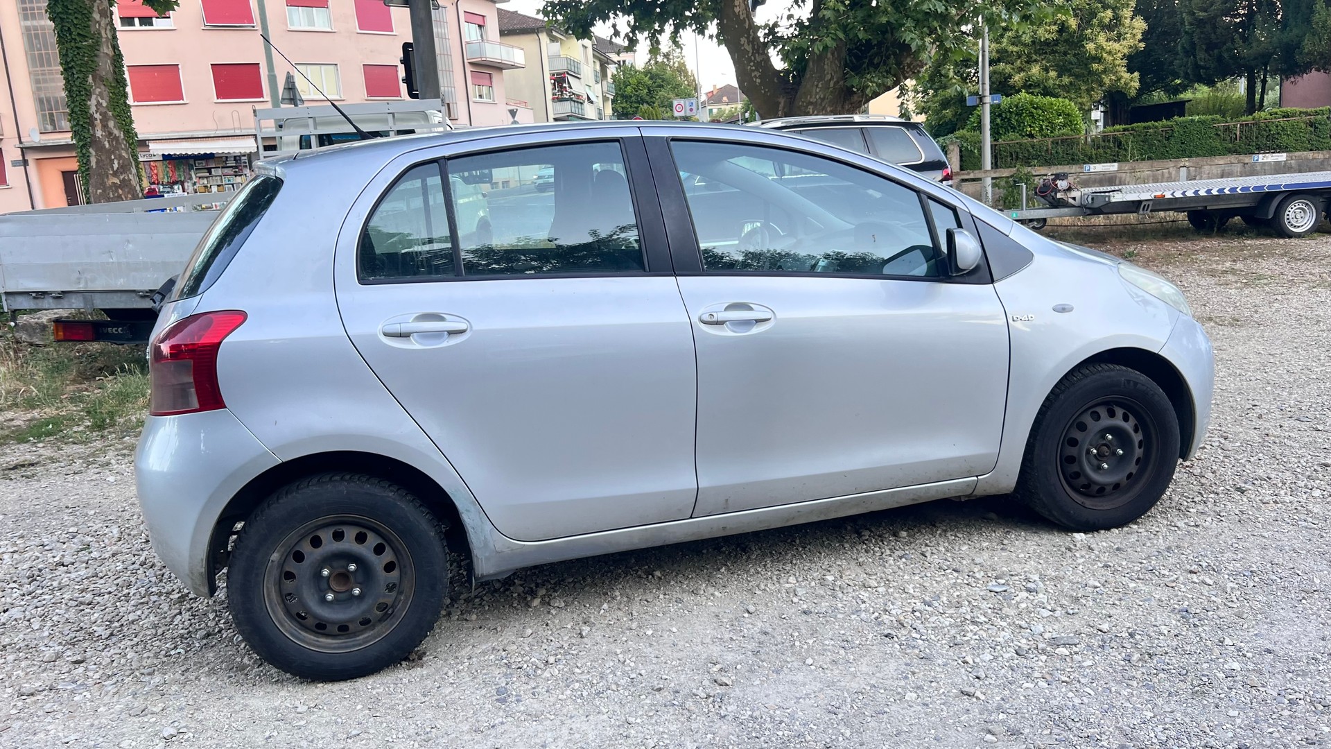 TOYOTA Yaris 1.4 D-4D Linea Terra-image-2