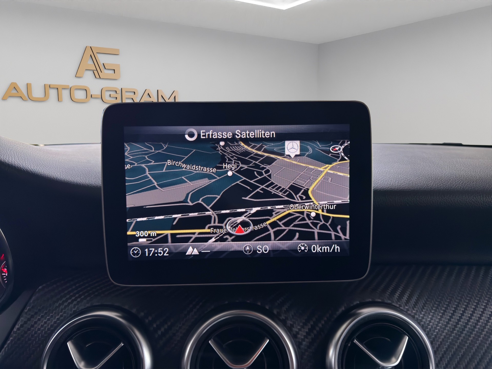 MERCEDES-BENZ A 250 AMG Line 4Matic 7G-DCT-image-18
