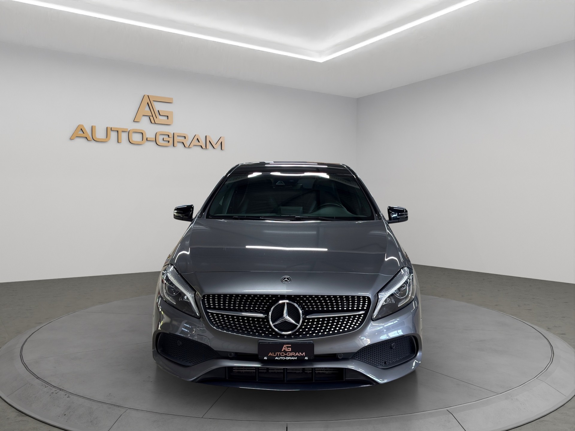 MERCEDES-BENZ A 250 AMG Line 4Matic 7G-DCT-image-1