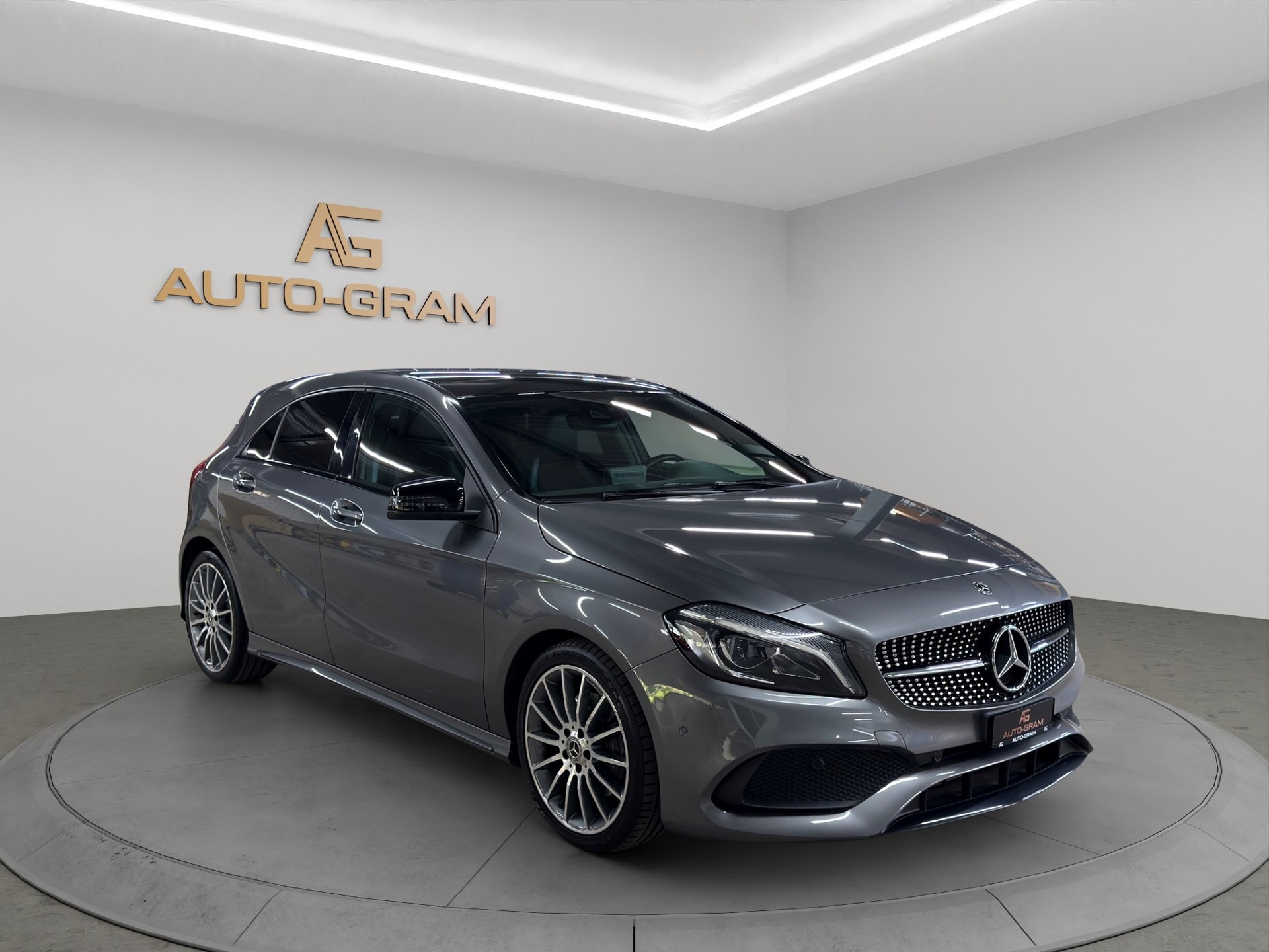 MERCEDES-BENZ A 250 AMG Line 4Matic 7G-DCT-image-7