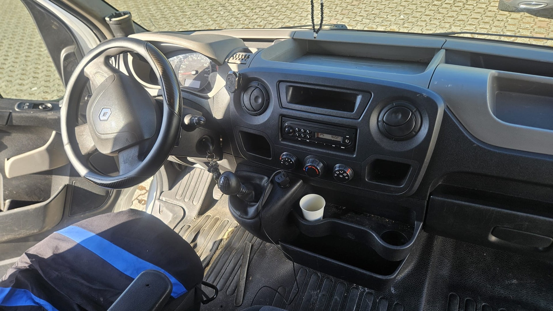 RENAULT 2.3 dCi 125-image-4
