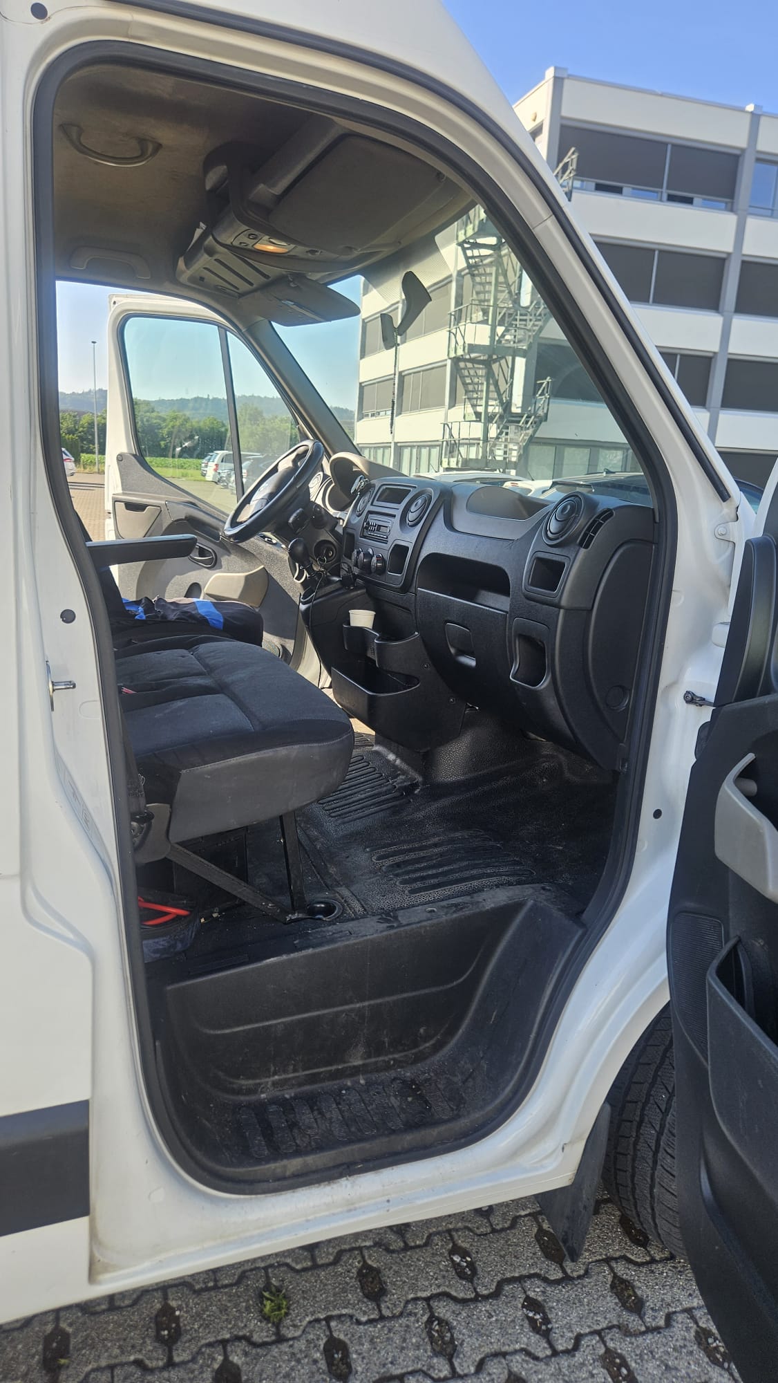 RENAULT 2.3 dCi 125-image-2