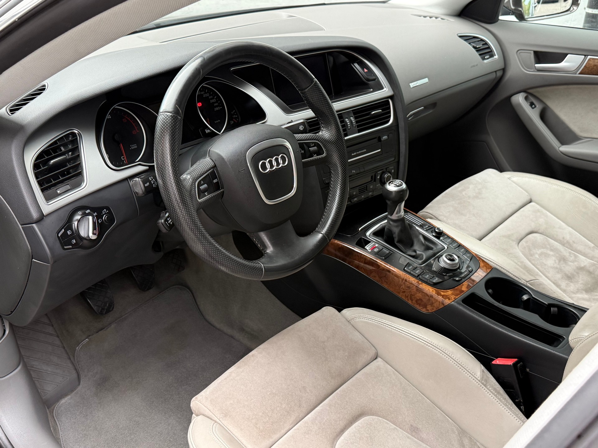 AUDI A5 Sportback 2.0 TDI quattro-image-4