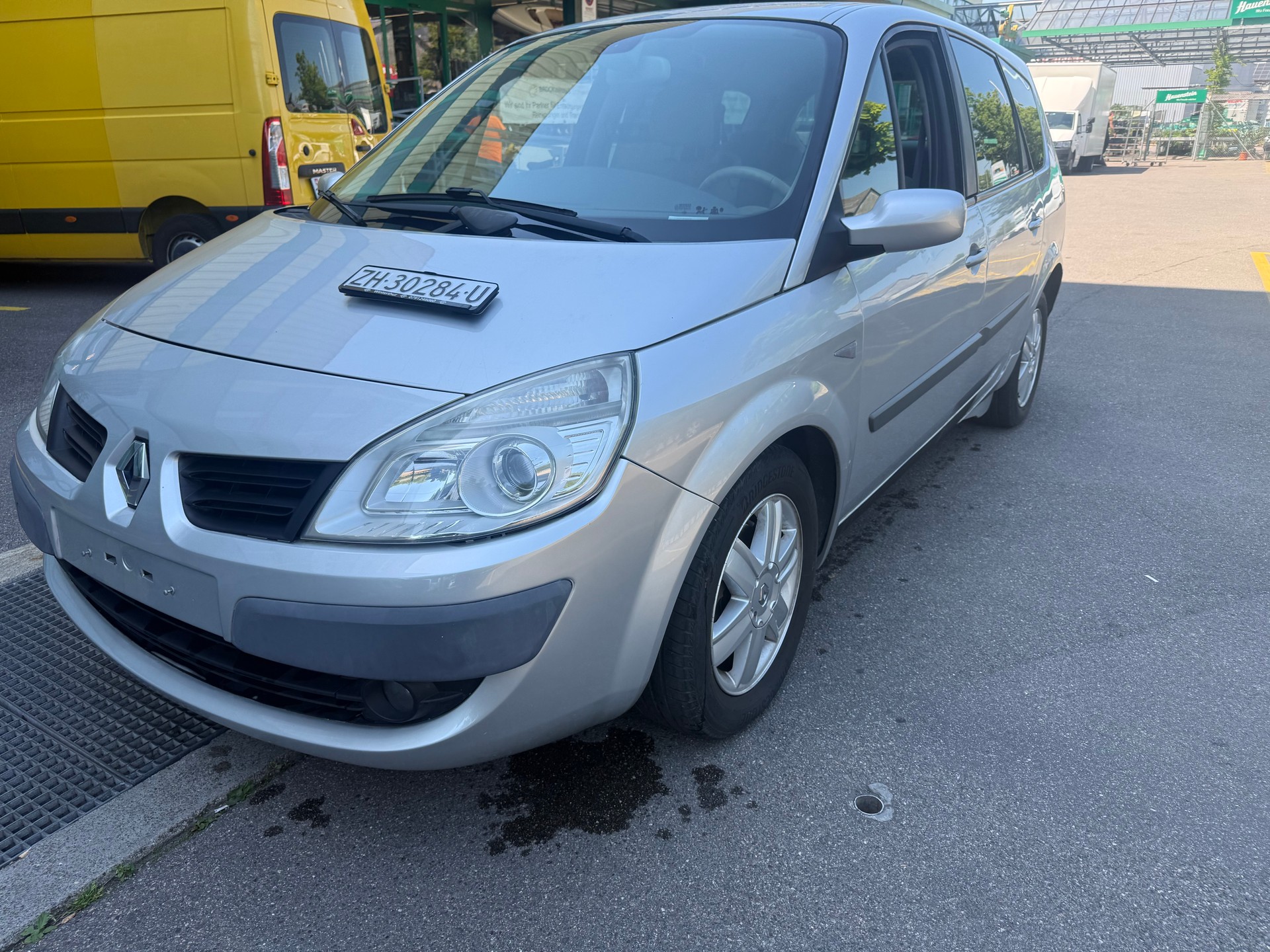 RENAULT Grand Scénic 2.0 16V Dynamique-image-0
