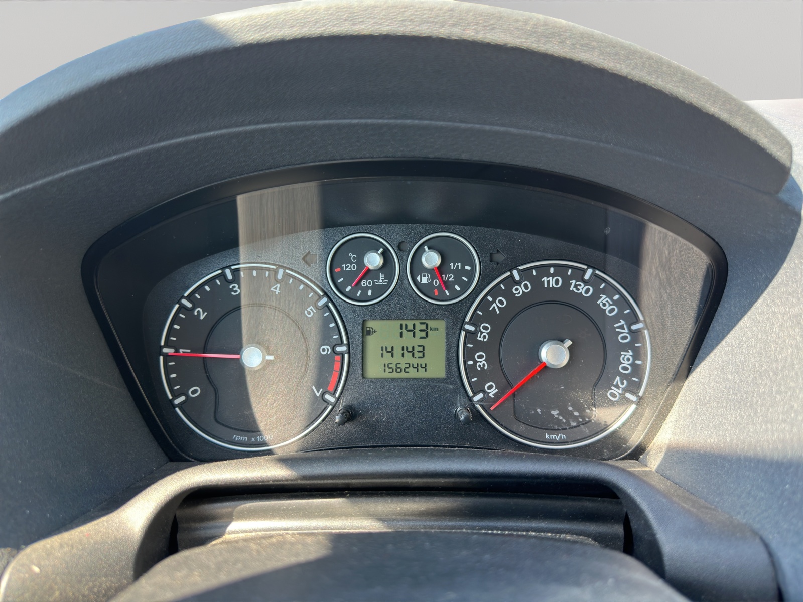 FORD Fusion 1.6 16V Trend-image-17