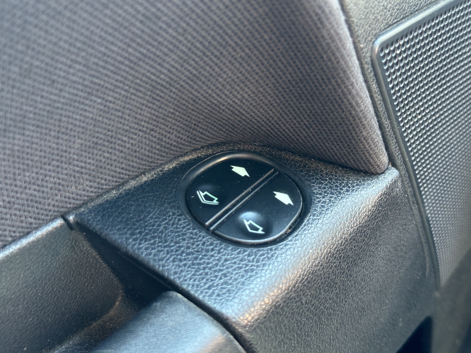 FORD Fusion 1.6 16V Trend-image-14