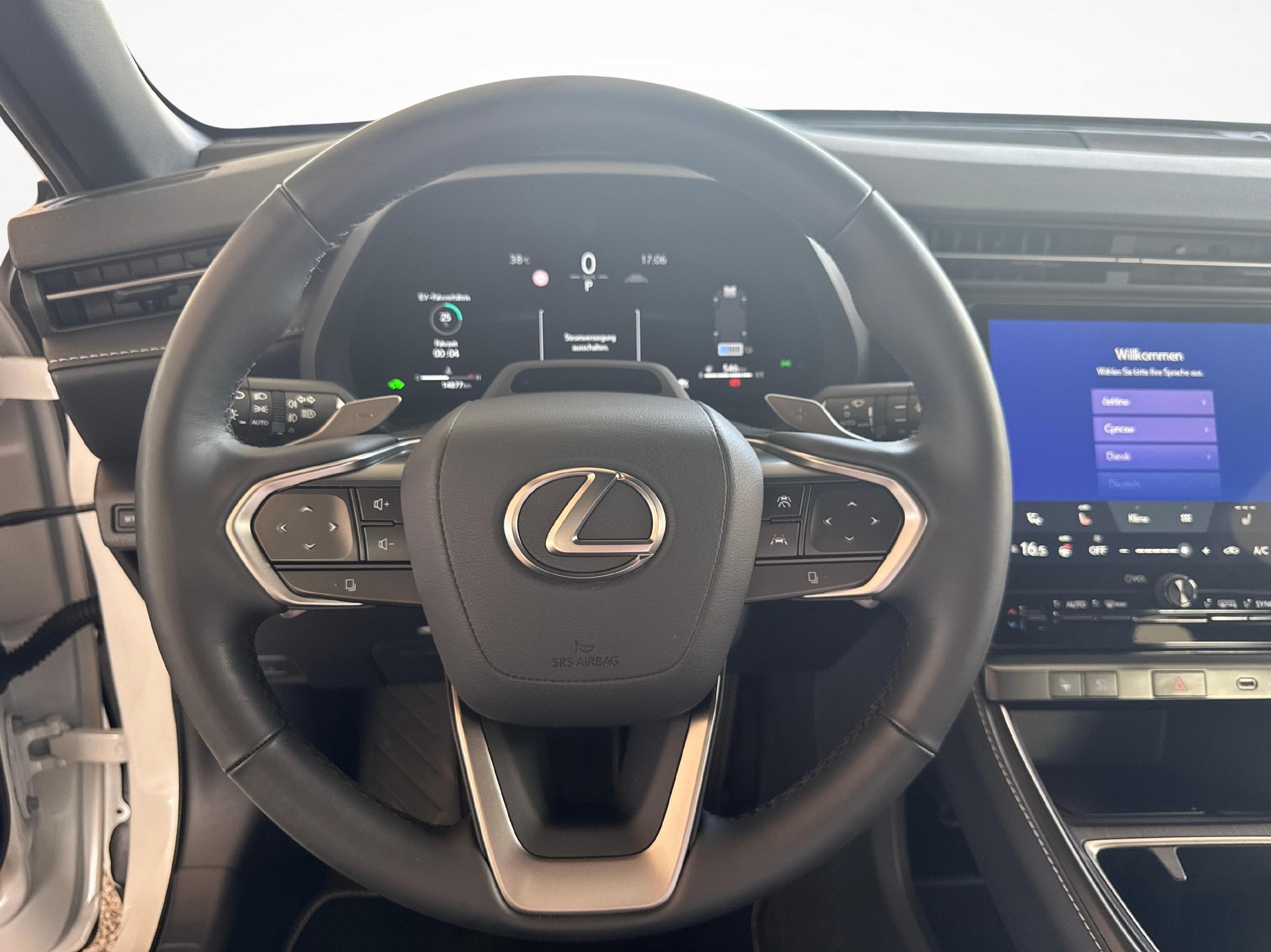 LEXUS LBX 1.5 Hybrid Relax / ab 3,99% Leasing bei Abschluss einer Protect Autoversicherung-image-13