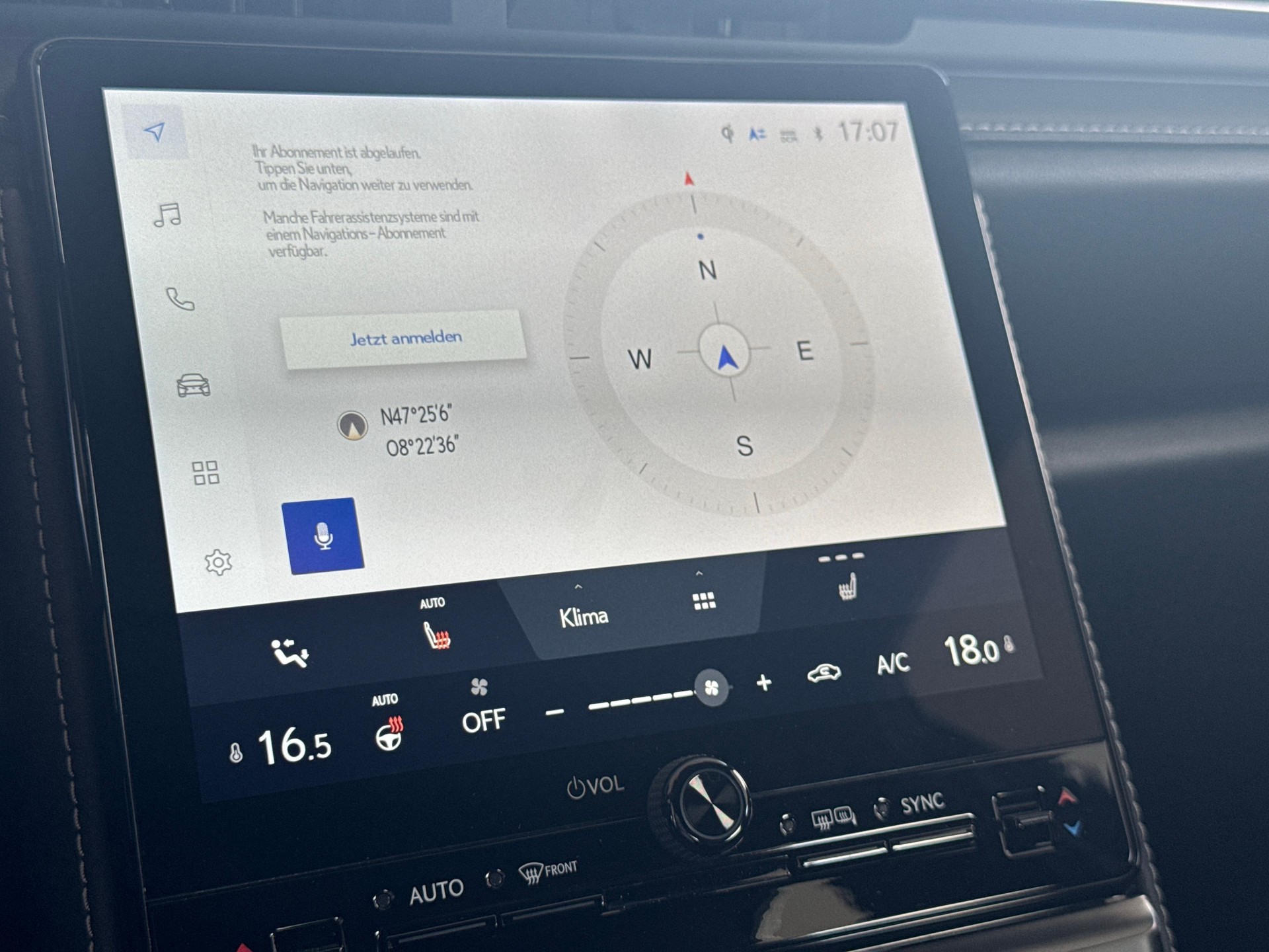 LEXUS LBX 1.5 Hybrid Relax / ab 3,99% Leasing bei Abschluss einer Protect Autoversicherung-image-15