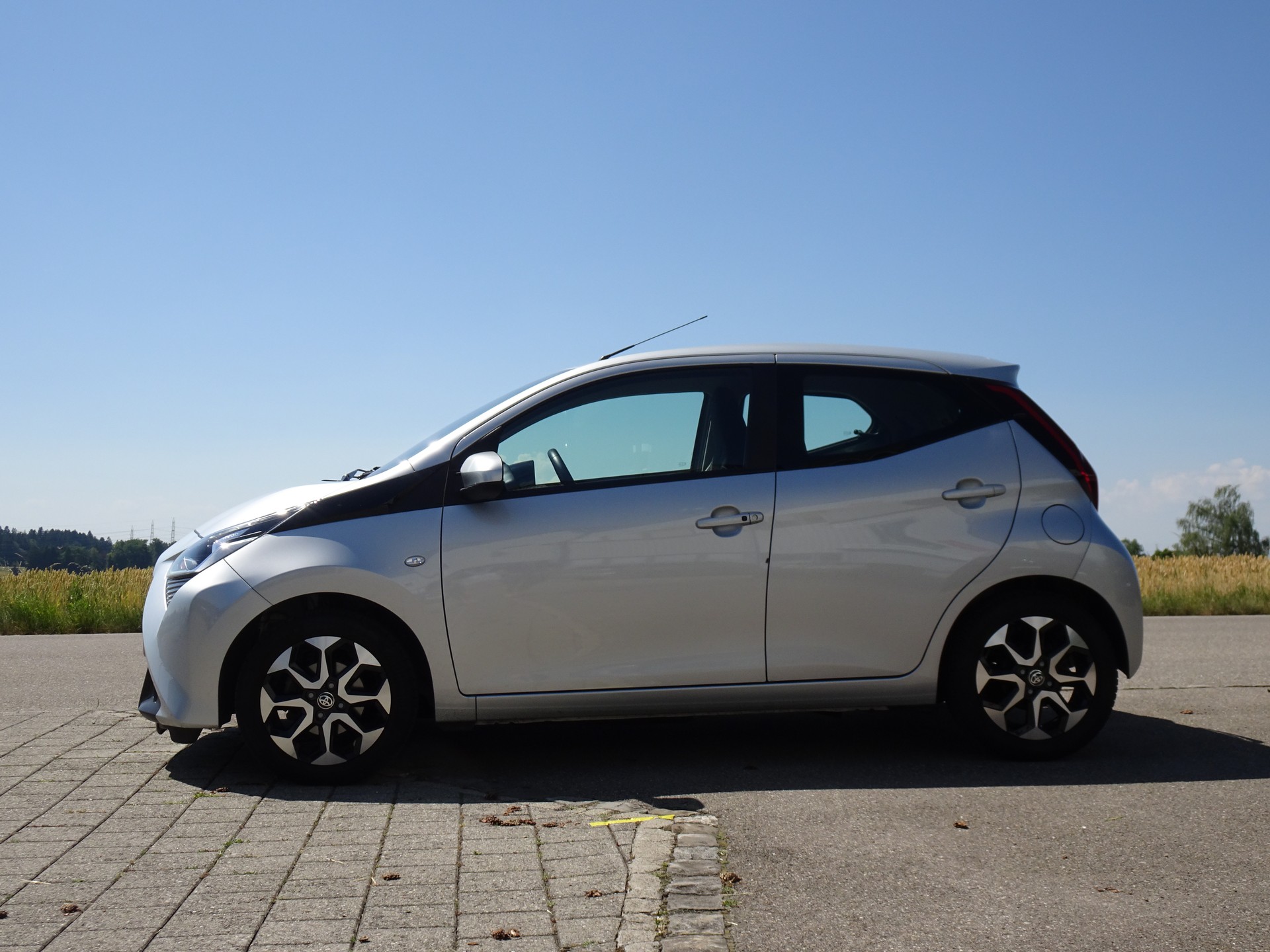 TOYOTA AYGO-image-1