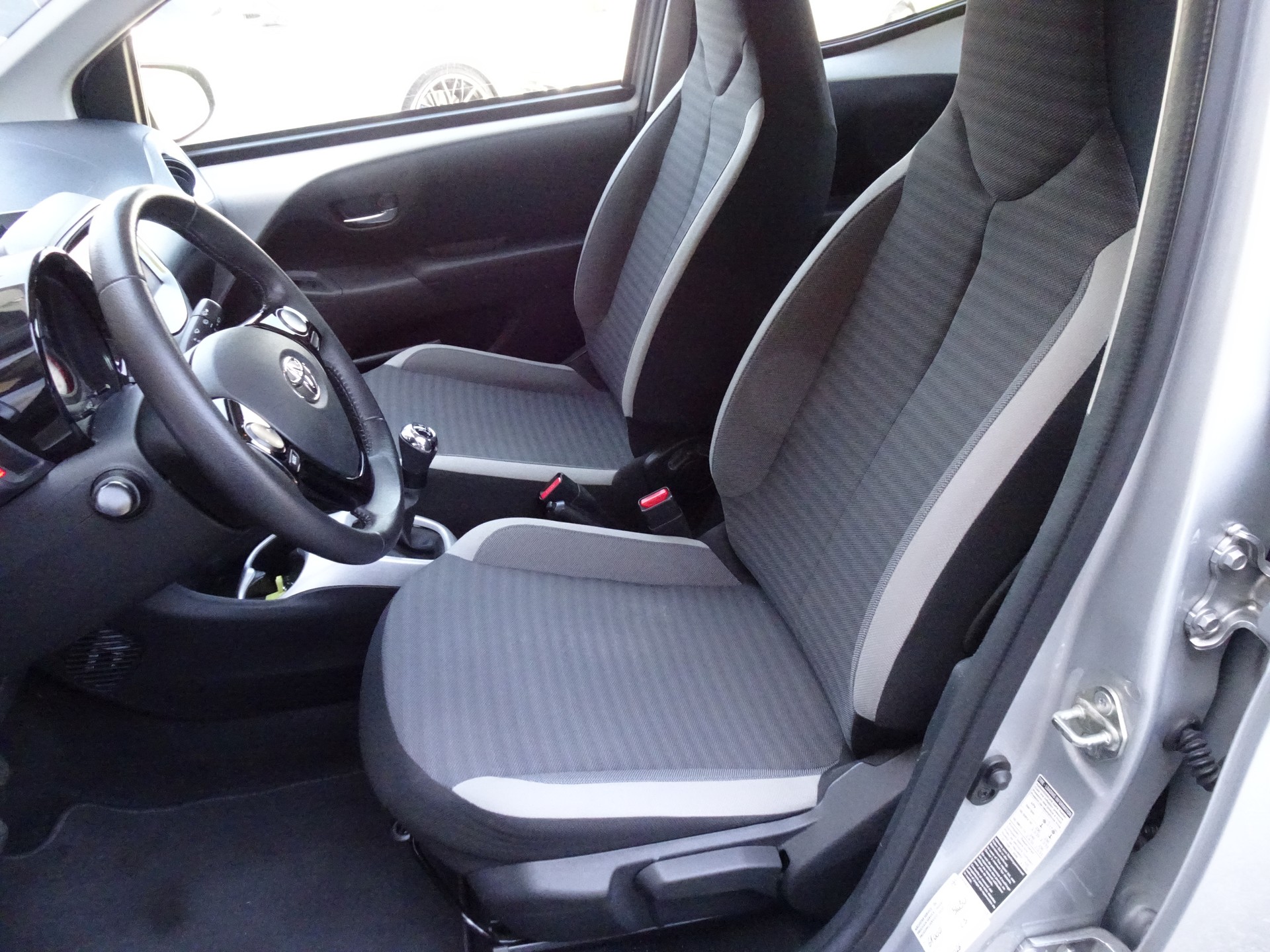 TOYOTA AYGO-image-8
