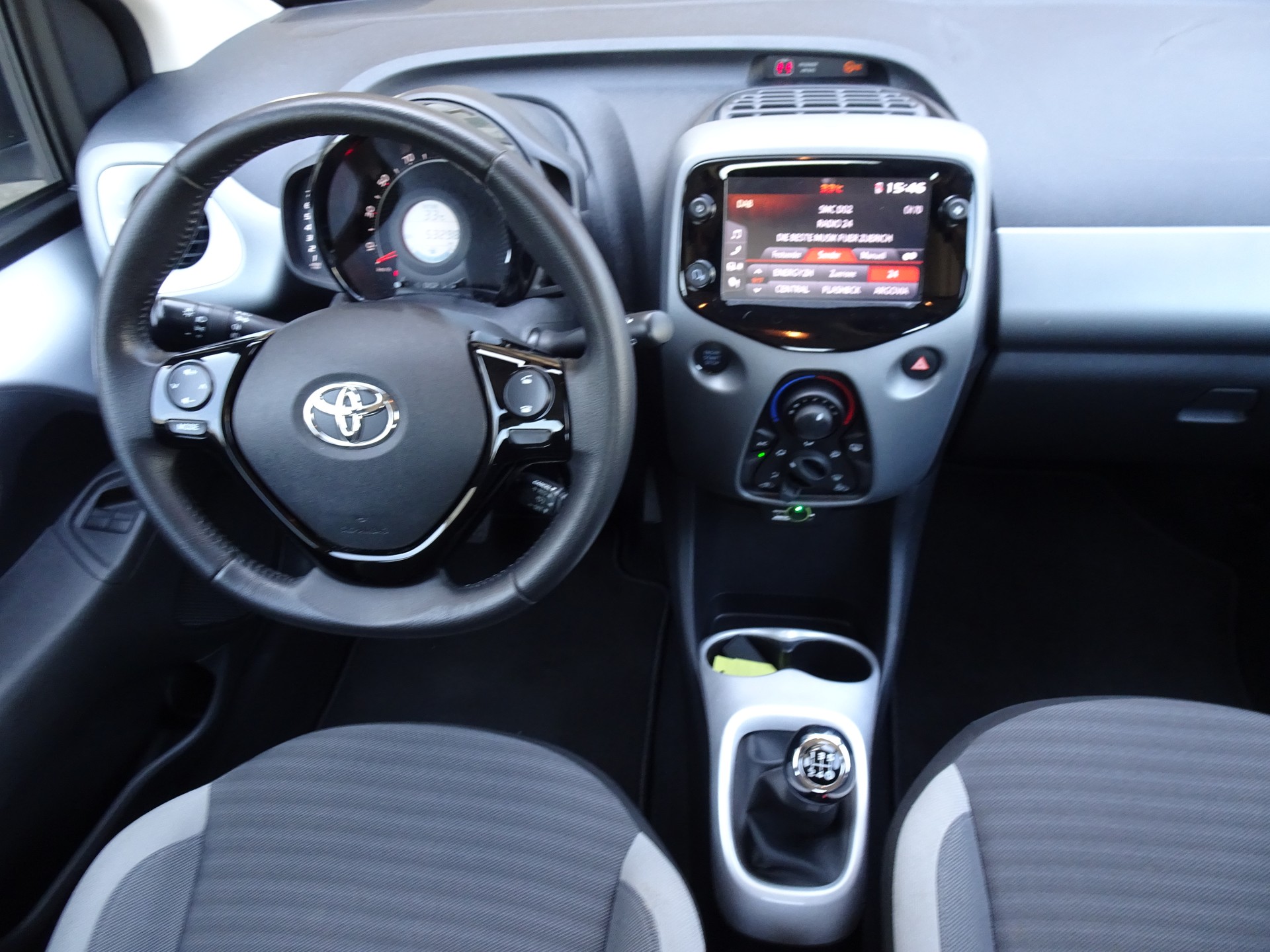 TOYOTA AYGO-image-10