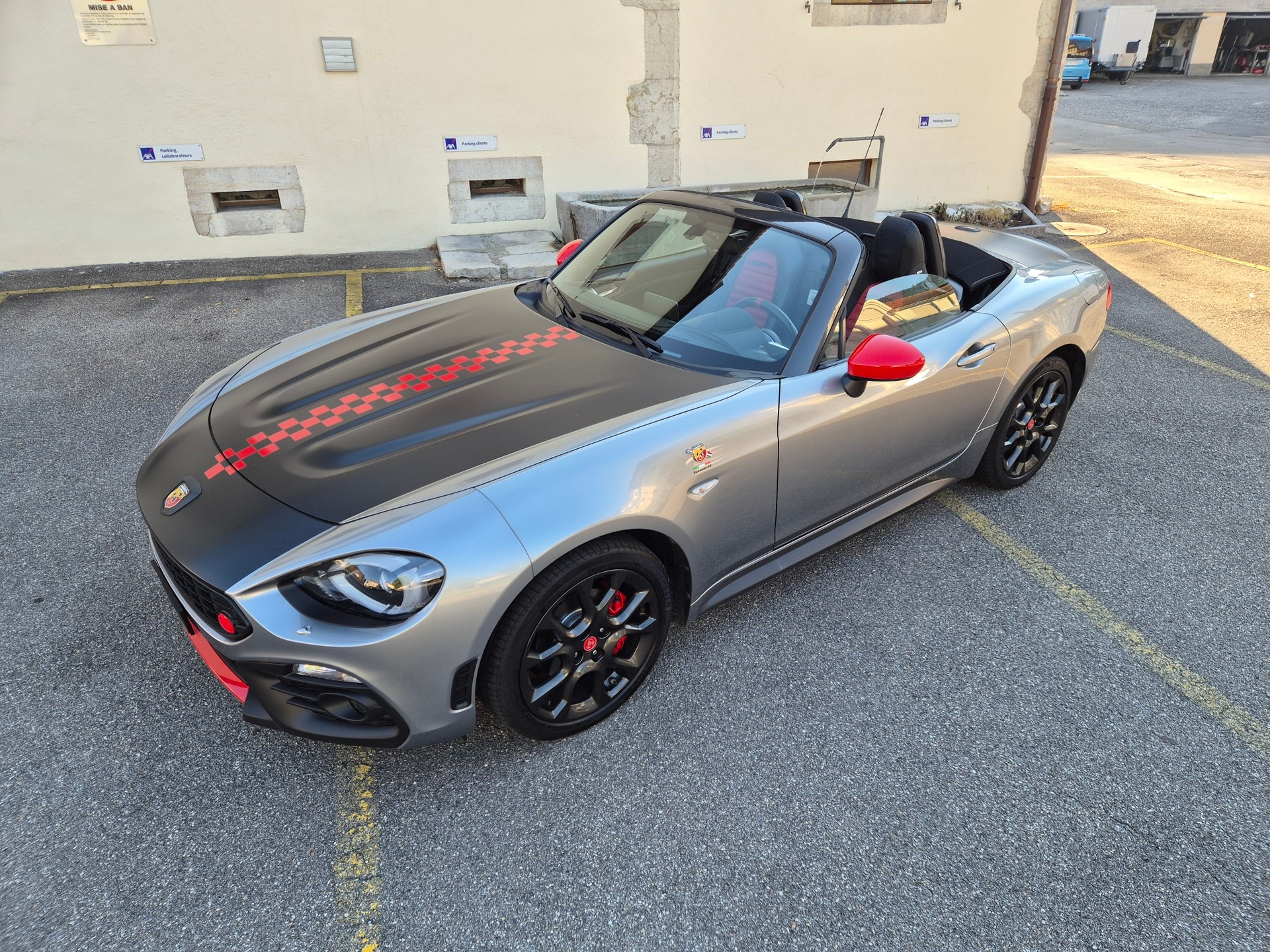 FIAT 124 Spider 1.4 TB Abarth Automatic-image-5