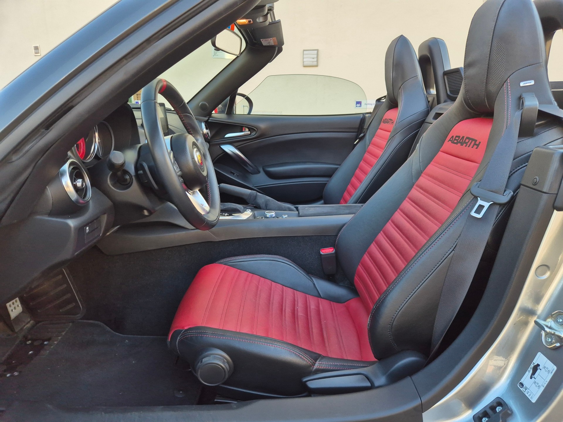 FIAT 124 Spider 1.4 TB Abarth Automatic-image-8
