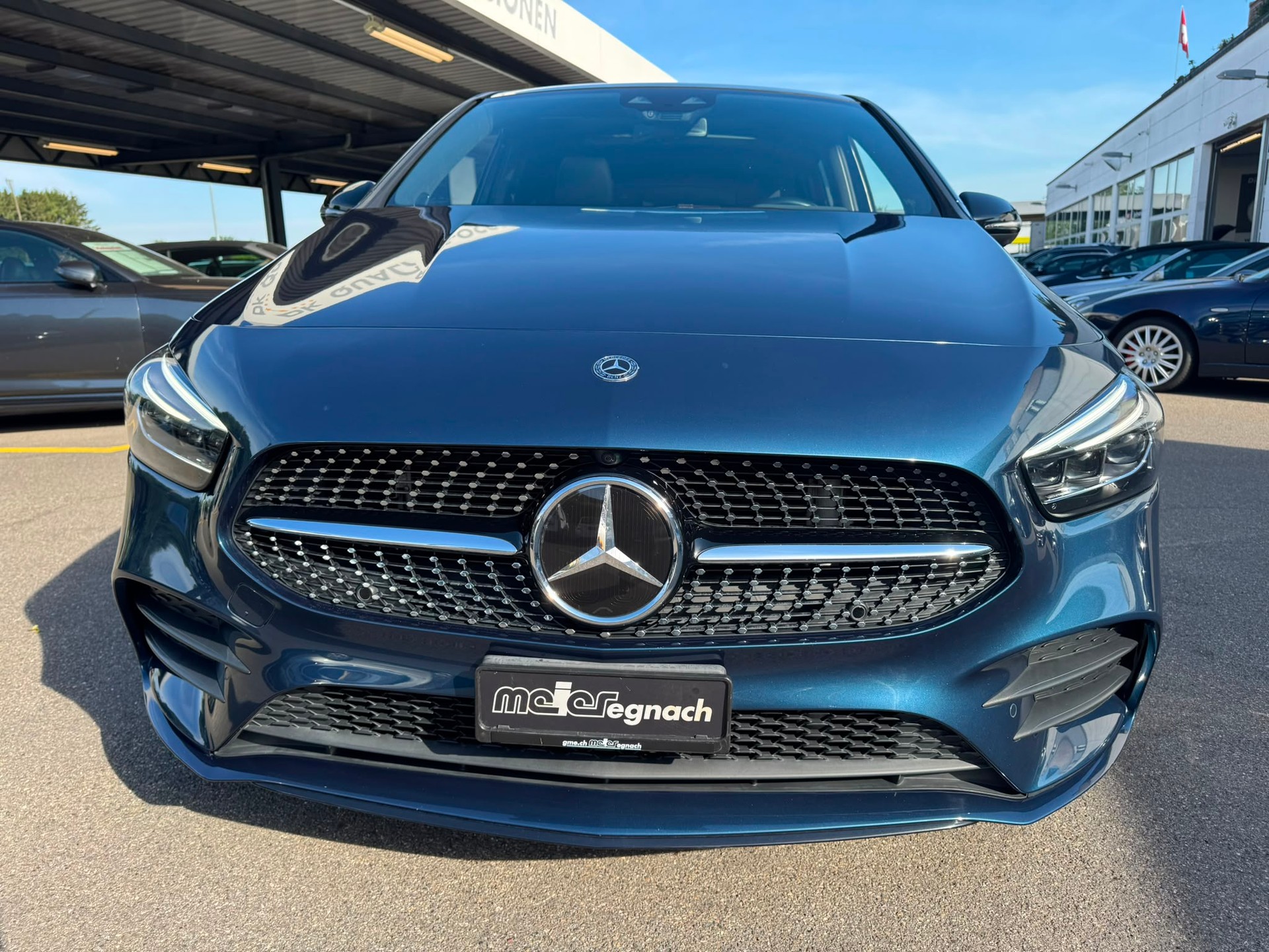 MERCEDES-BENZ B 250 4Matic AMG Line-image-1
