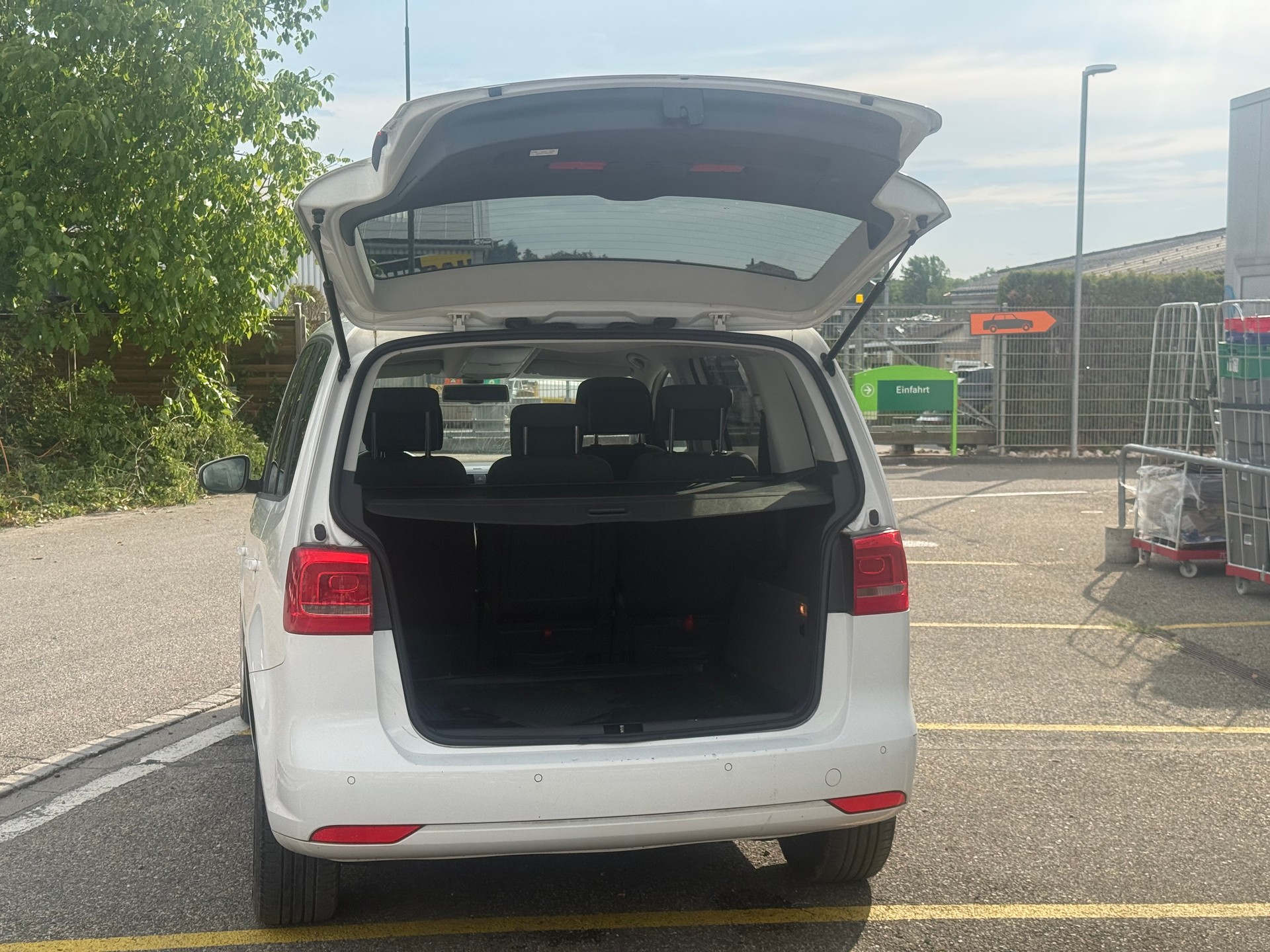 VW Touran 1.6 TDI Comfortline DSG-image-8
