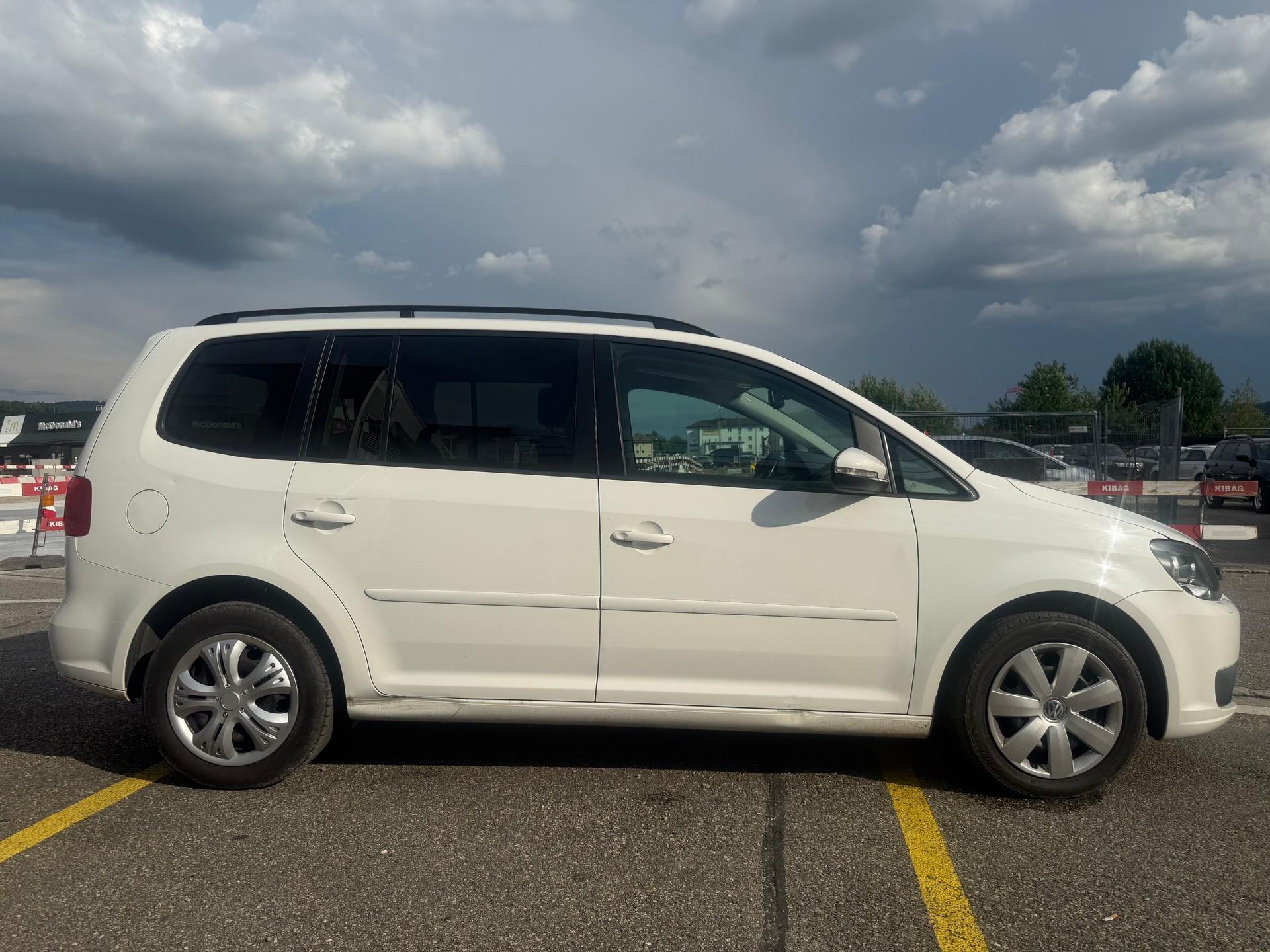 VW Touran 1.6 TDI Comfortline DSG-image-6