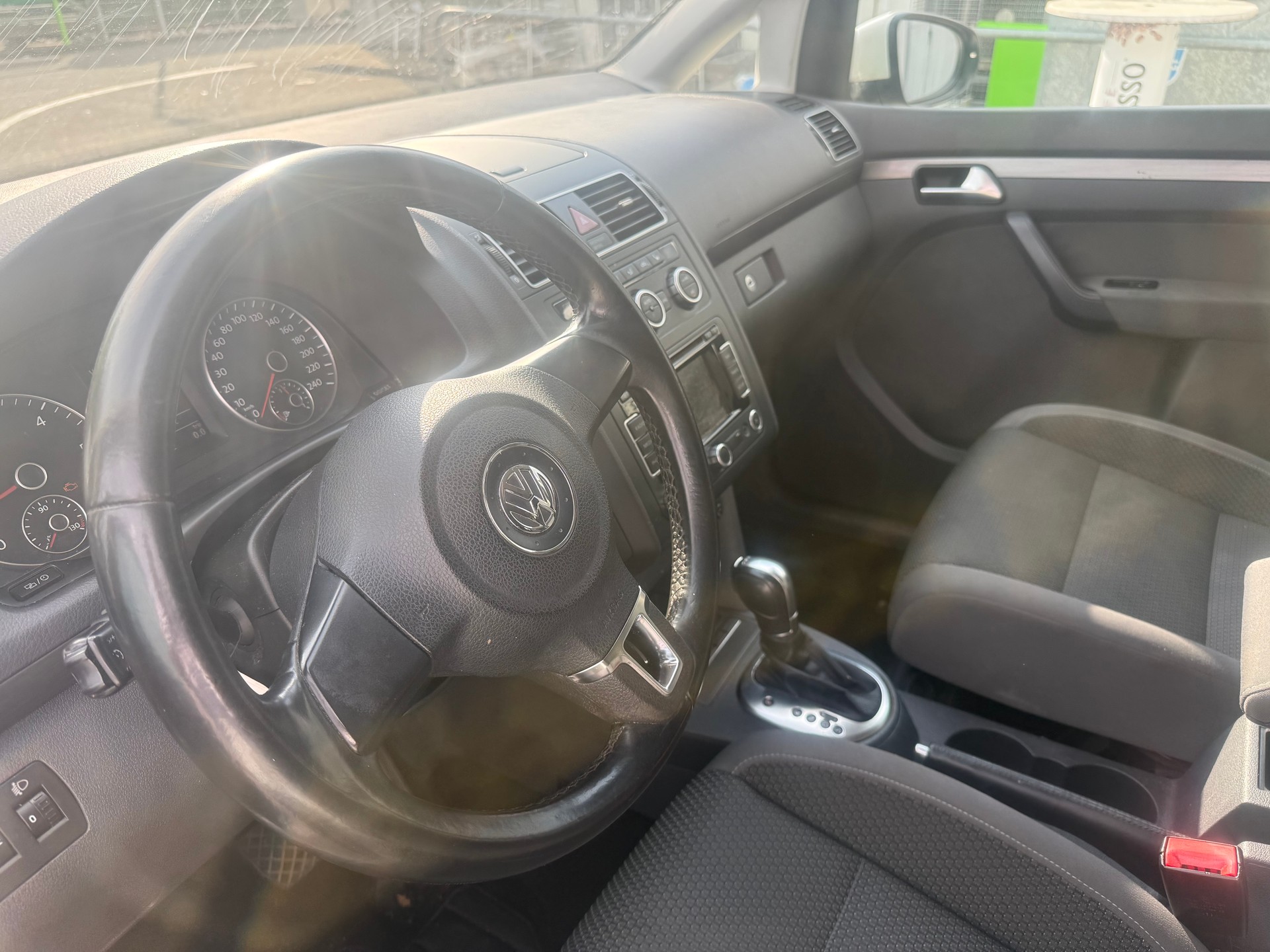 VW Touran 1.6 TDI Comfortline DSG-image-9