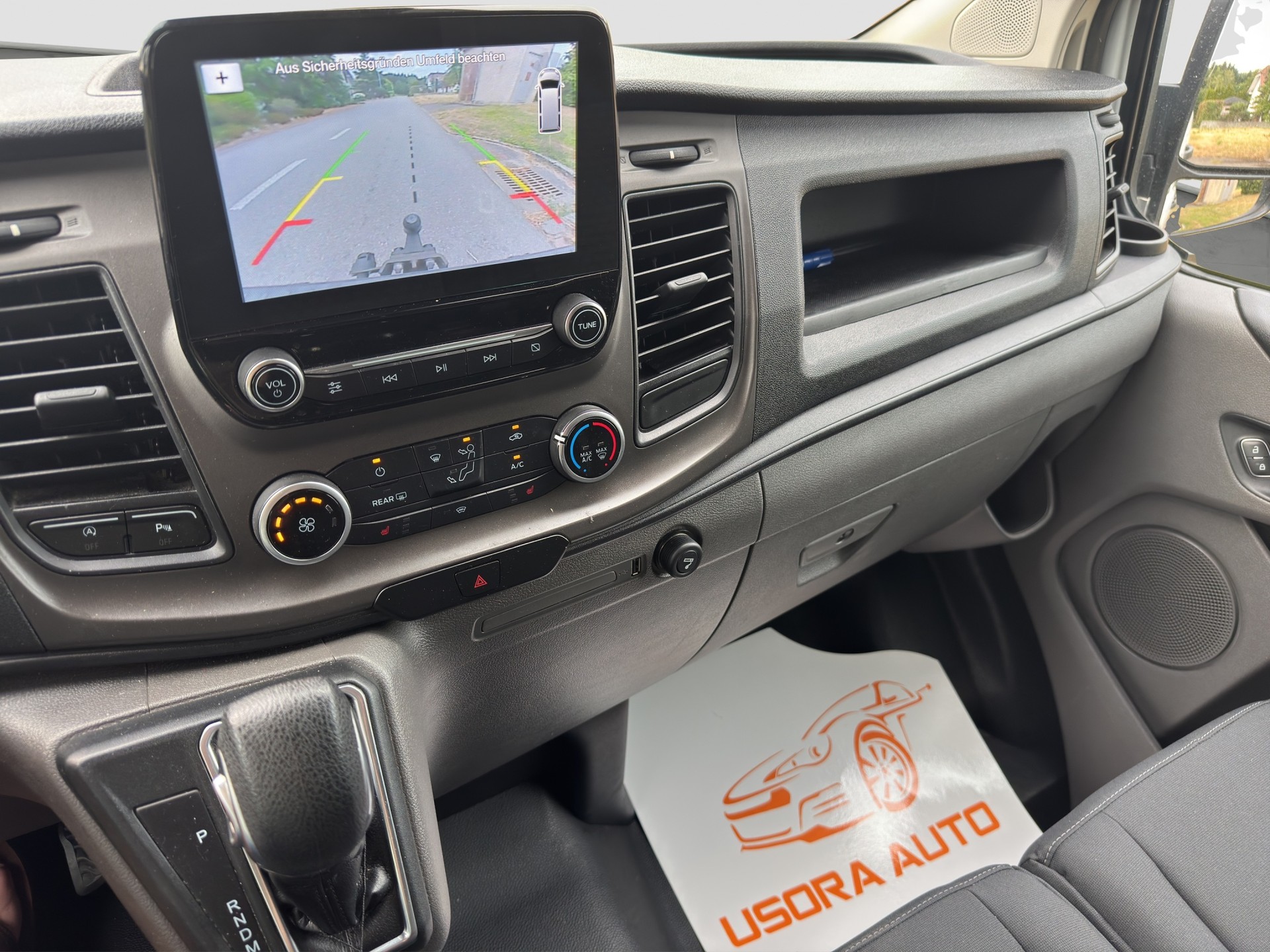 FORD TRANSIT CUSTOM-image-13