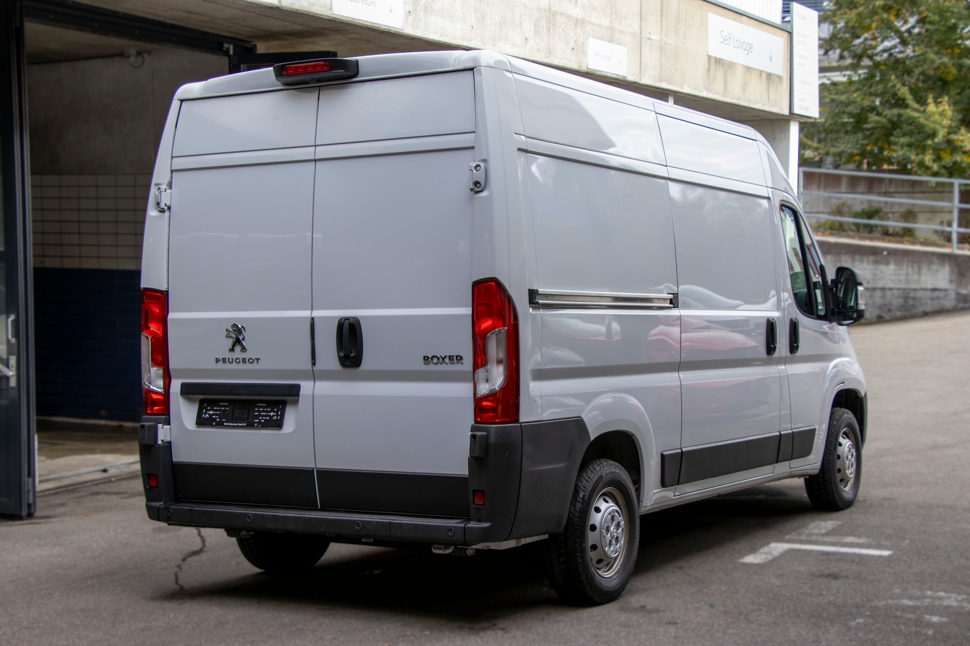 PEUGEOT Boxer 2.2 HDI 330 L2H2-image-2