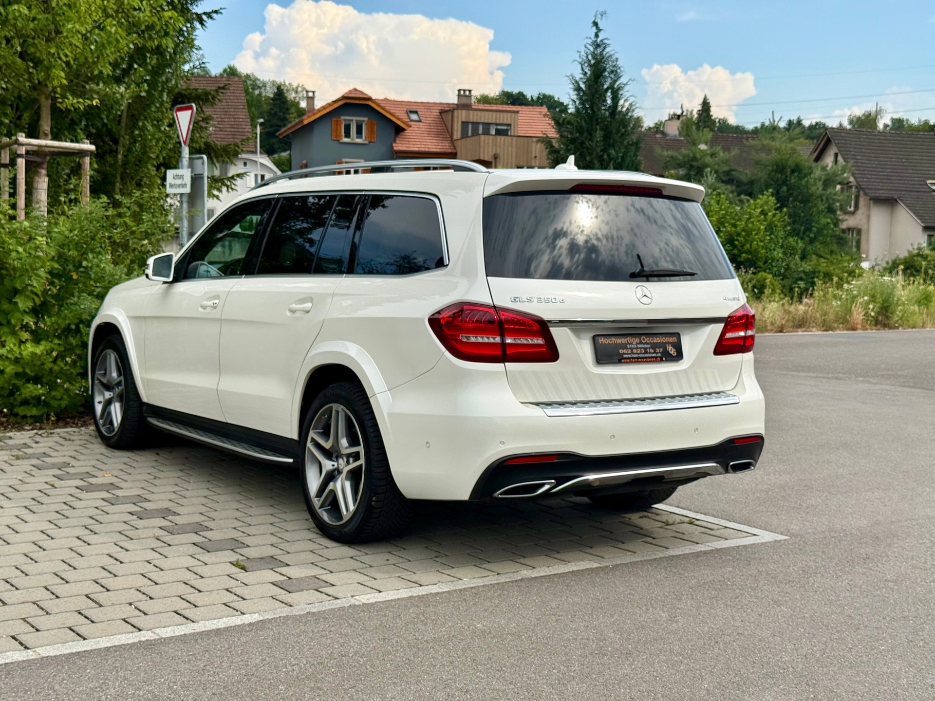 MERCEDES-BENZ GLS 350 d 4Matic 9G-TRONIC-image-2