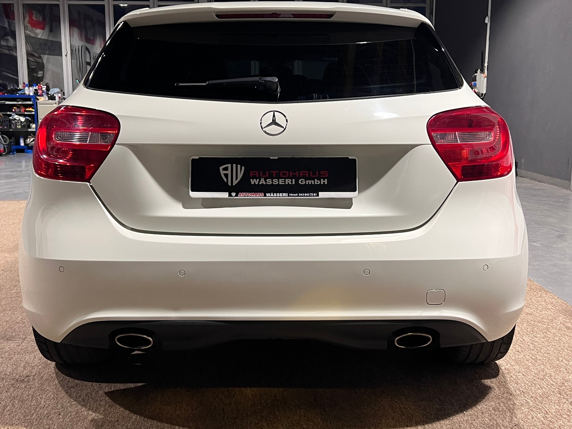 MERCEDES-BENZ A 180 Urban-image-3