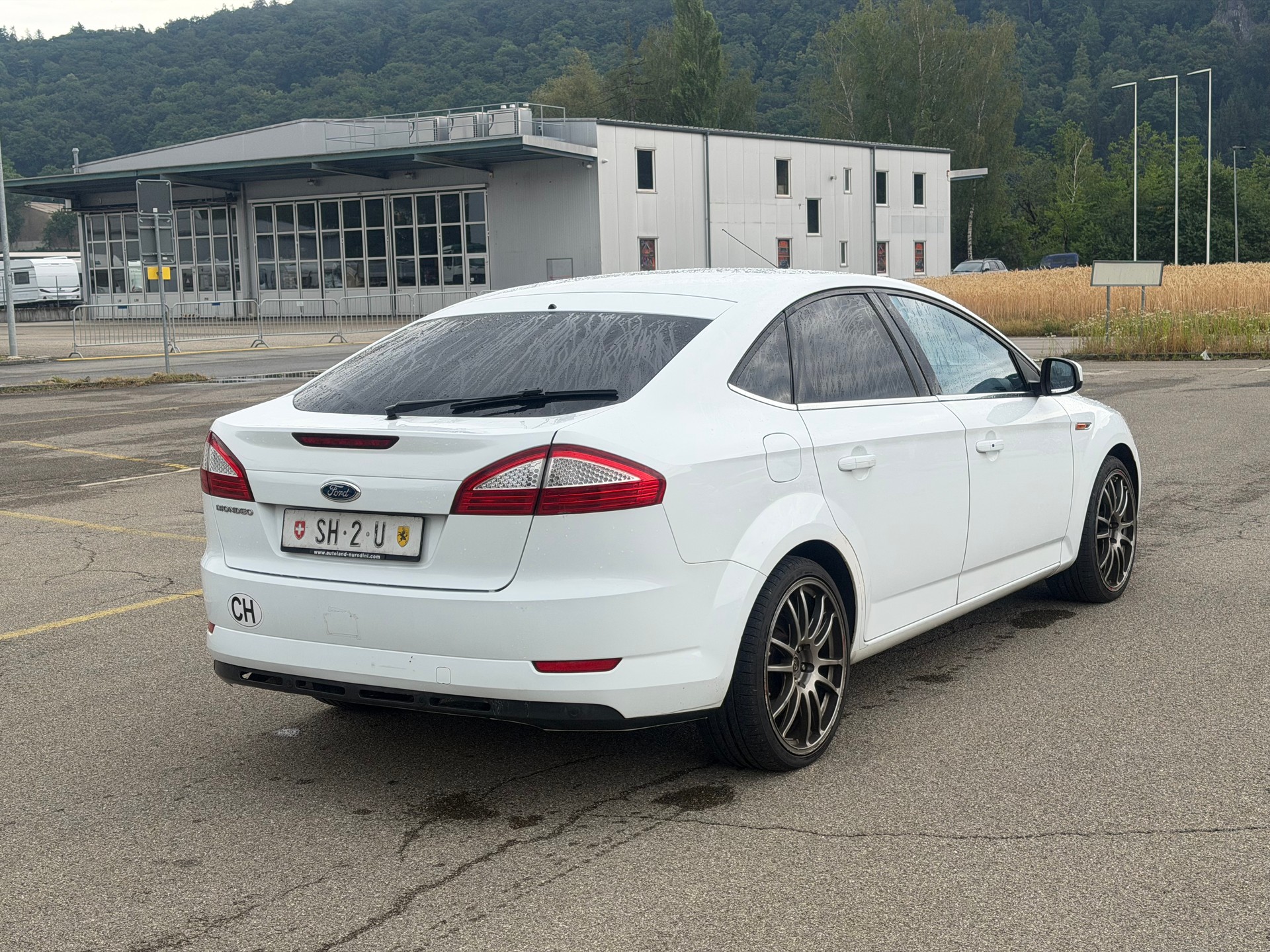 FORD Mondeo 2.5i 20V Turbo Titanium-image-4