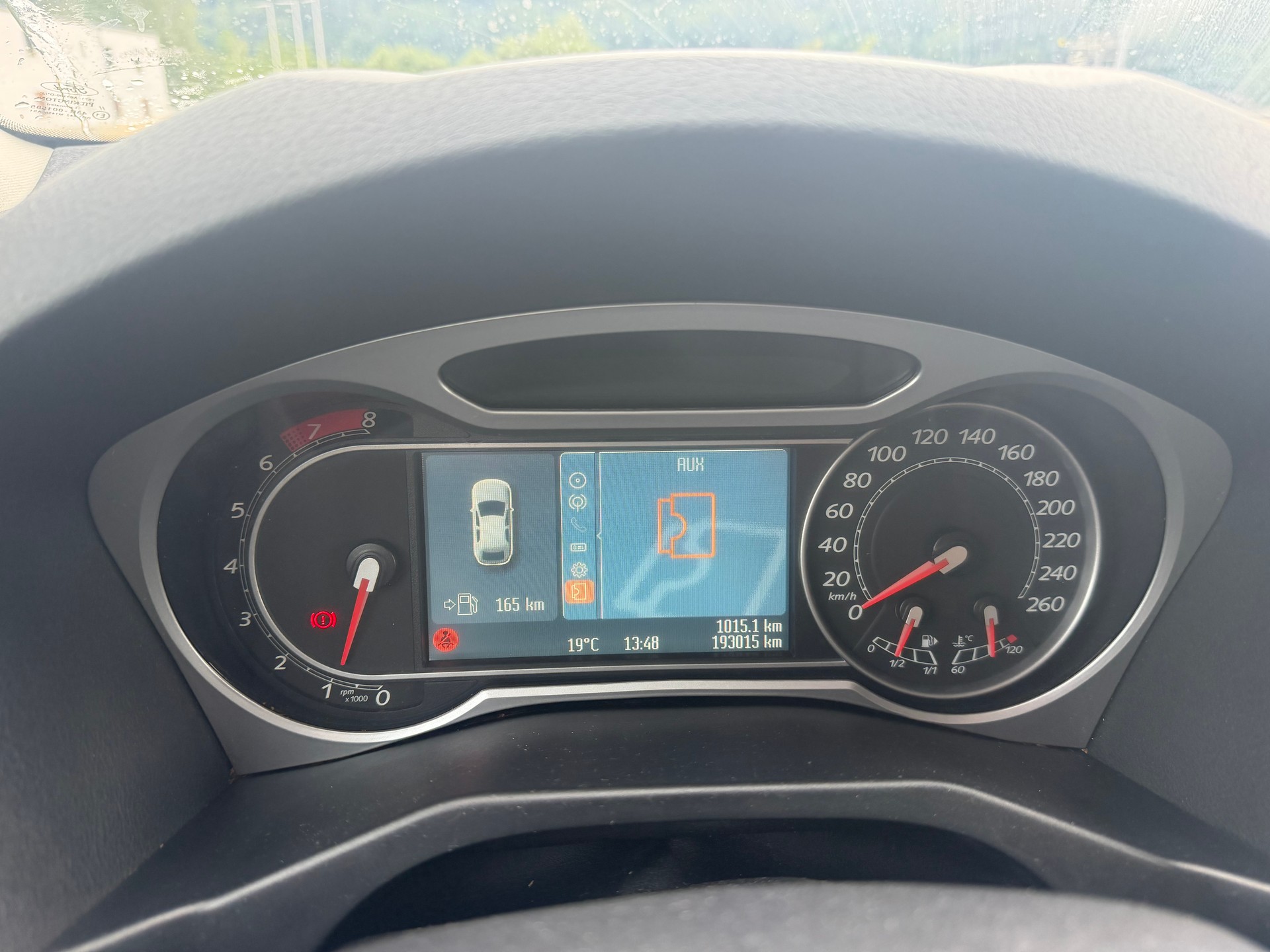 FORD Mondeo 2.5i 20V Turbo Titanium-image-12