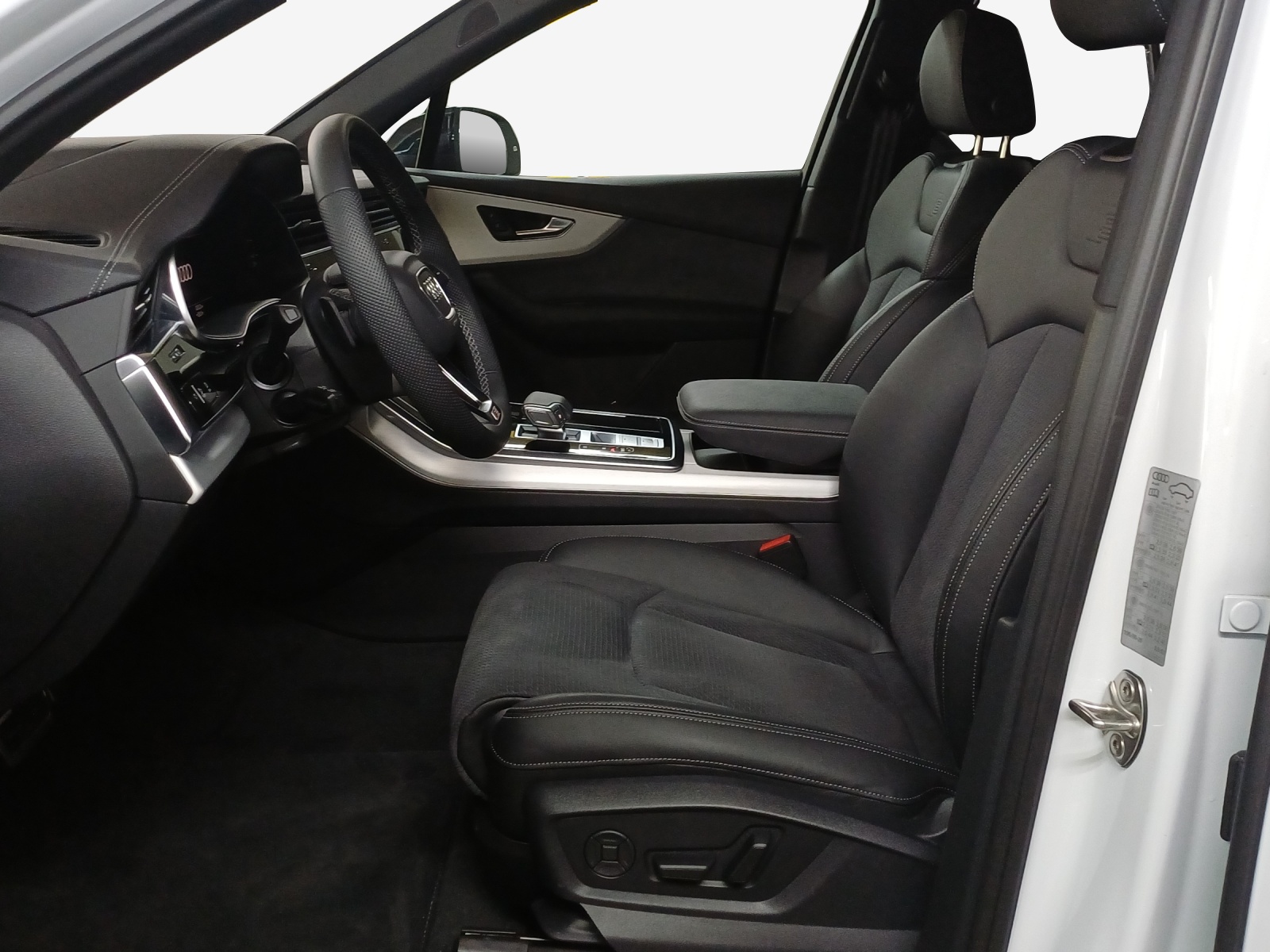 AUDI Q7 SUV TFSI quattro 250 kW S line tiptronic-image-7