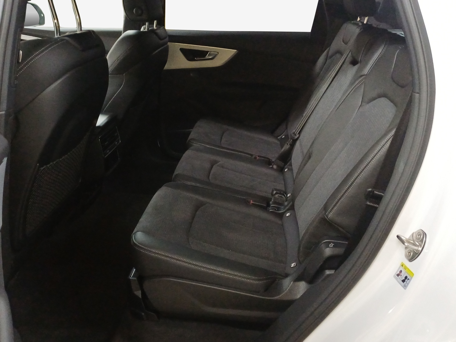 AUDI Q7 SUV TFSI quattro 250 kW S line tiptronic-image-11